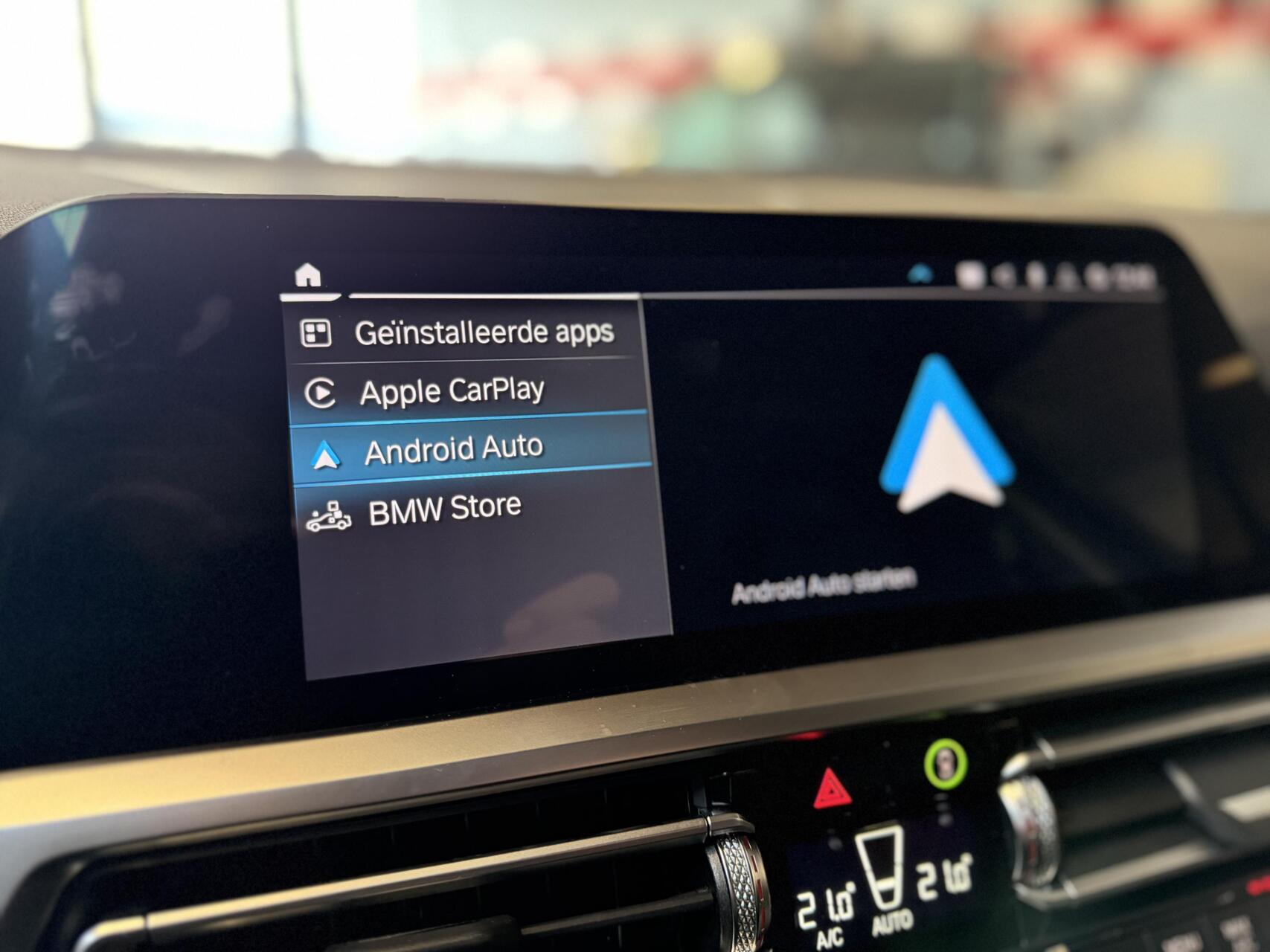 Foto van BMW 330e