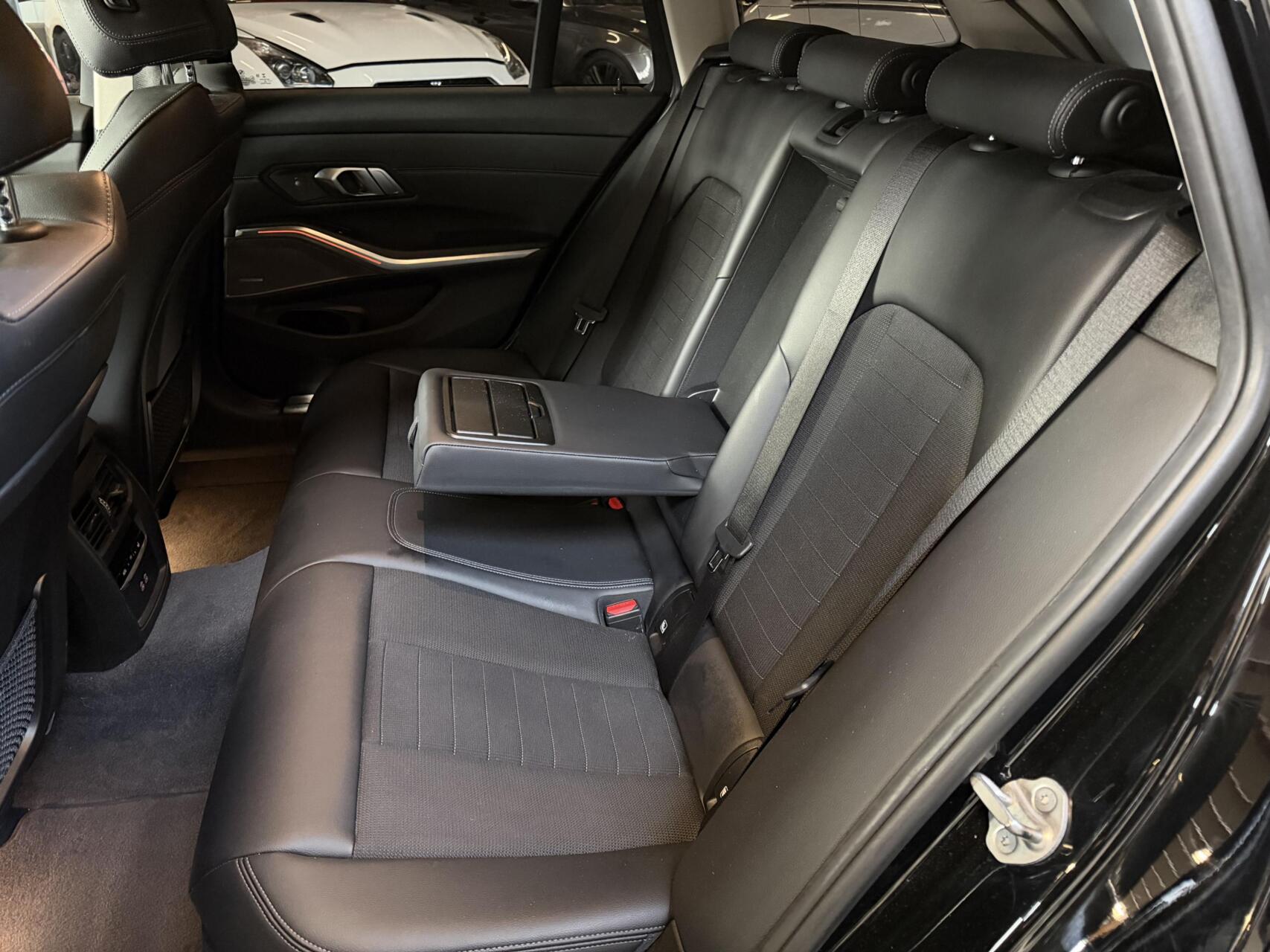 Foto van BMW 330e