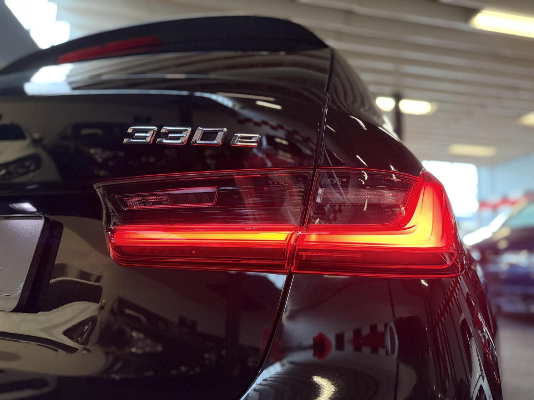 Foto van BMW 330e
