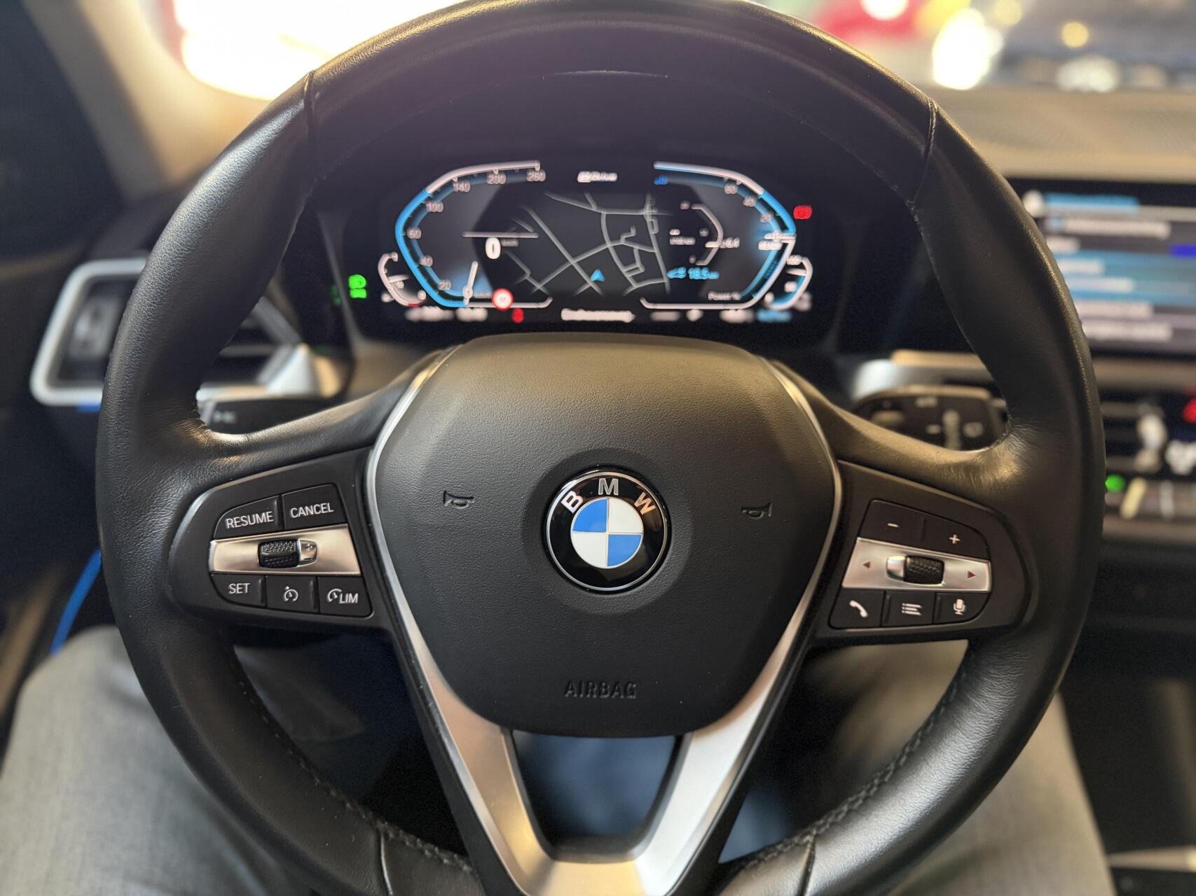 Foto van BMW 330e