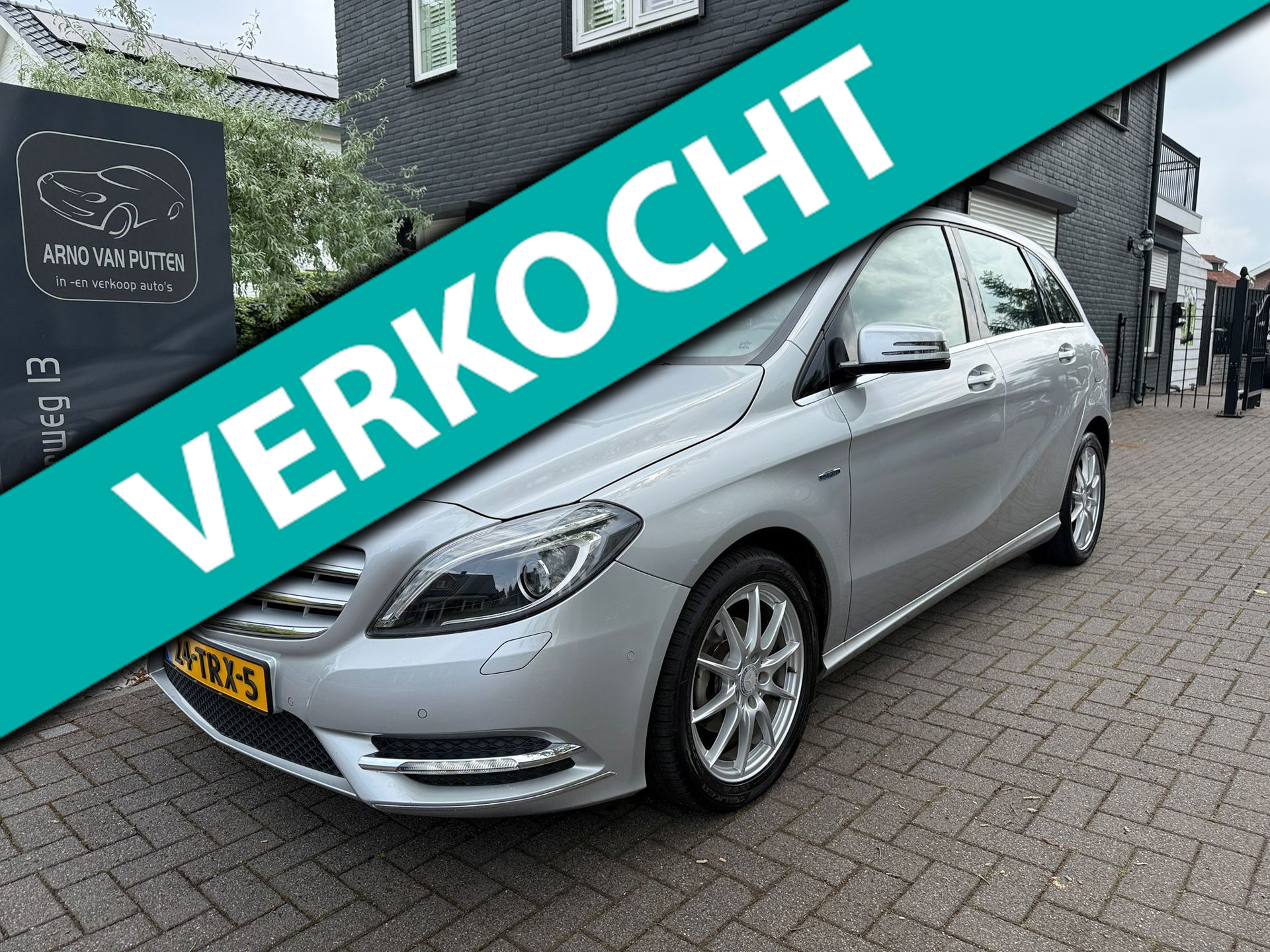 Mercedes-Benz B 180 180 Ambition /Leer /Led /Cruise /Navigatie 2012 - voorkant