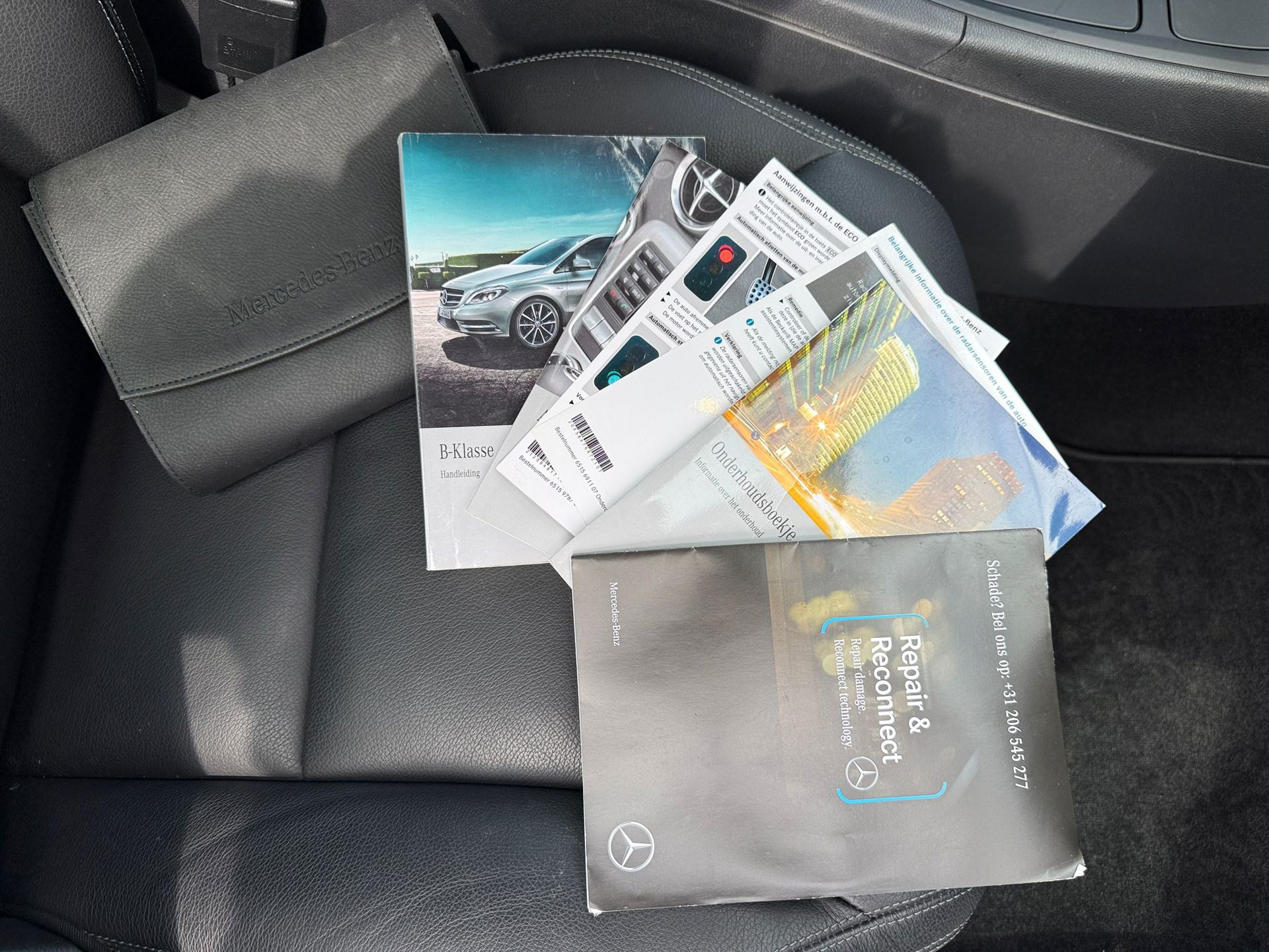 Foto van Mercedes-Benz B 180
