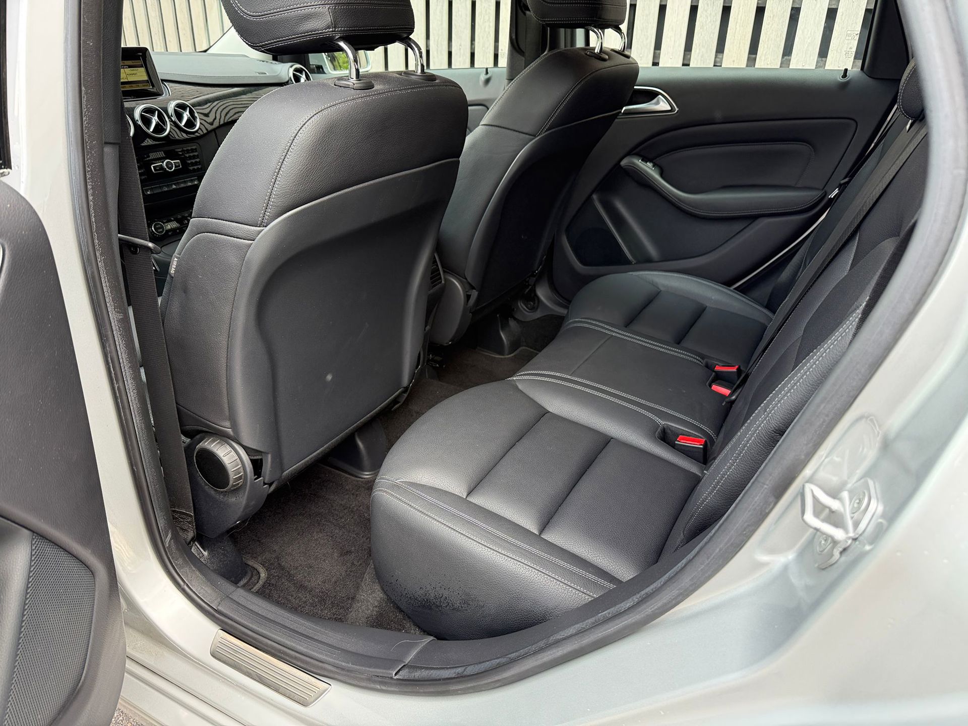 Foto van Mercedes-Benz B 180