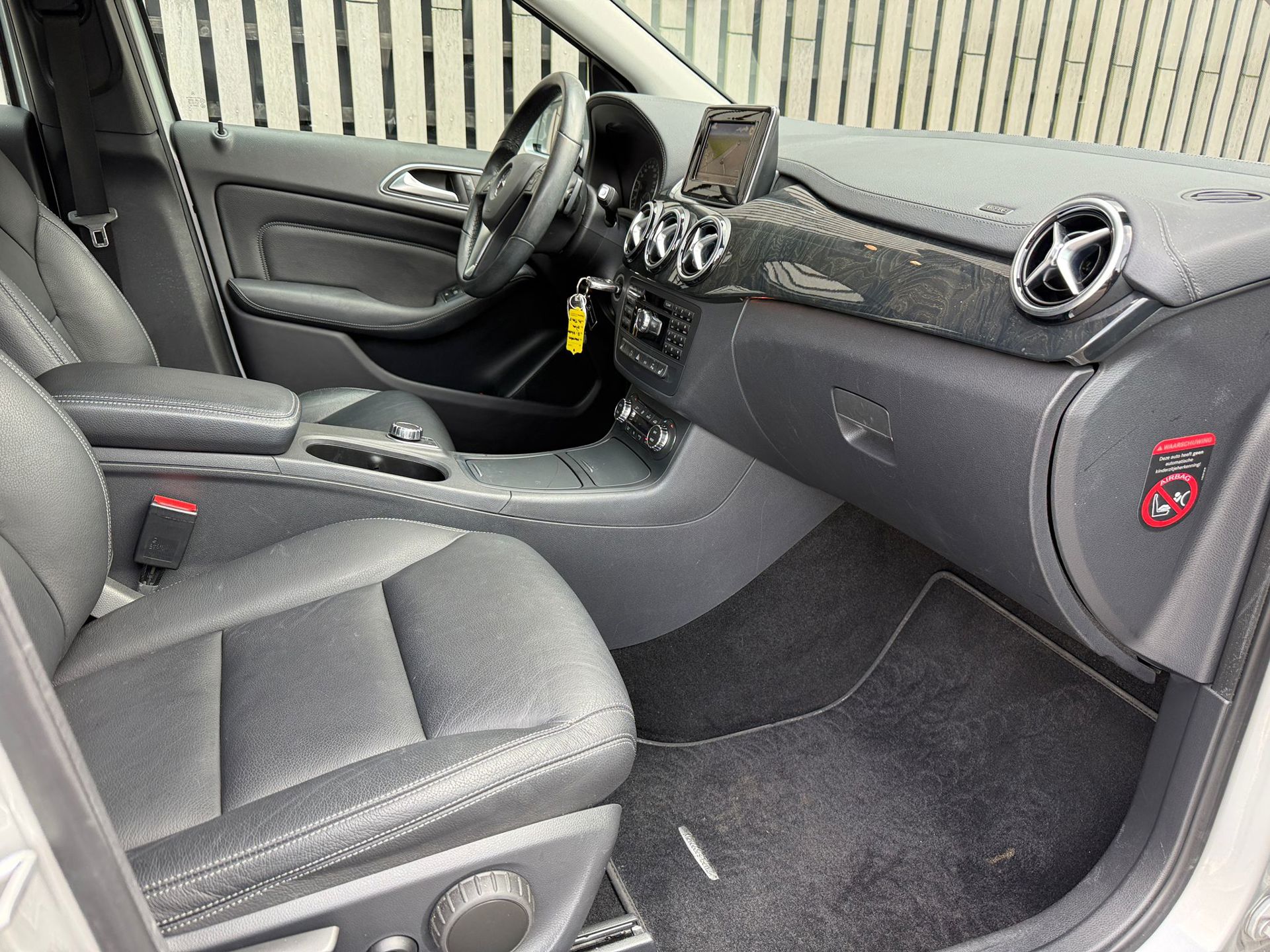 Foto van Mercedes-Benz B 180