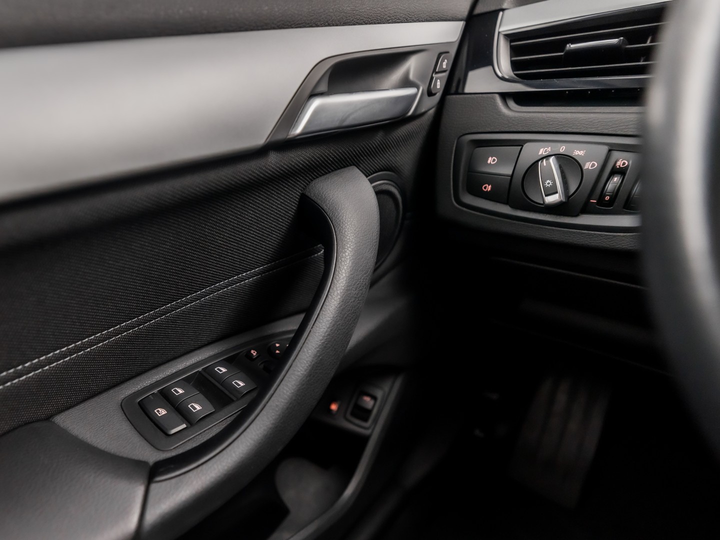 Foto van BMW X1 Xdrive25e