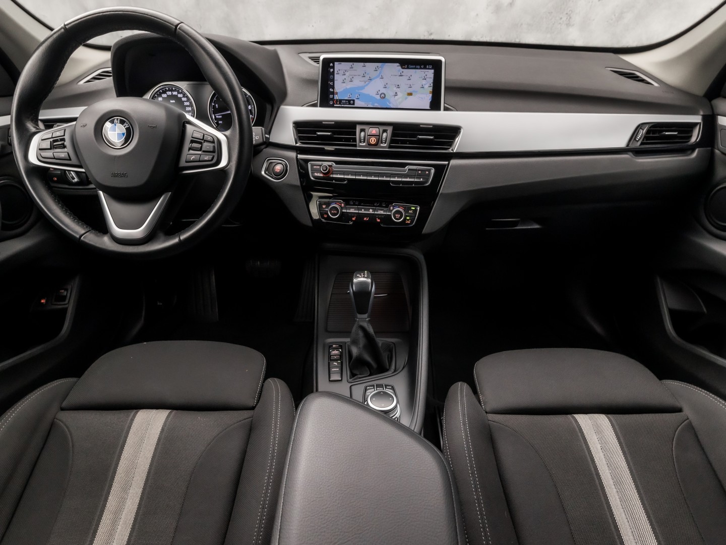 Foto van BMW X1 Xdrive25e