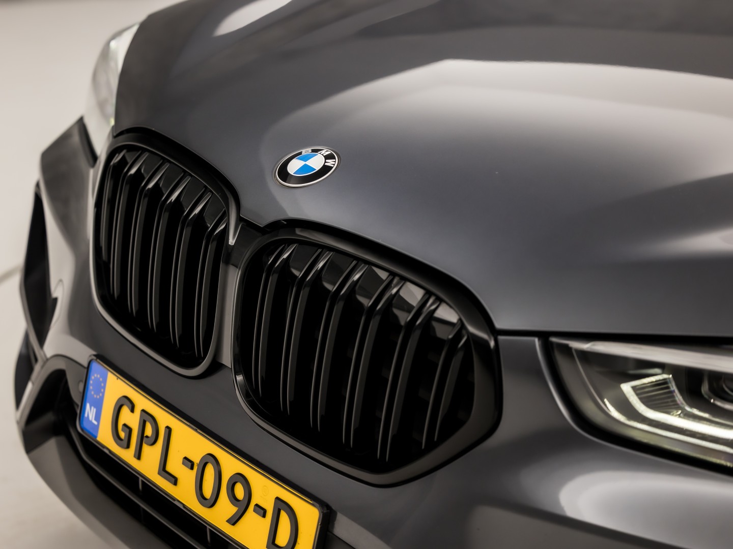 Foto van BMW X1 Xdrive25e