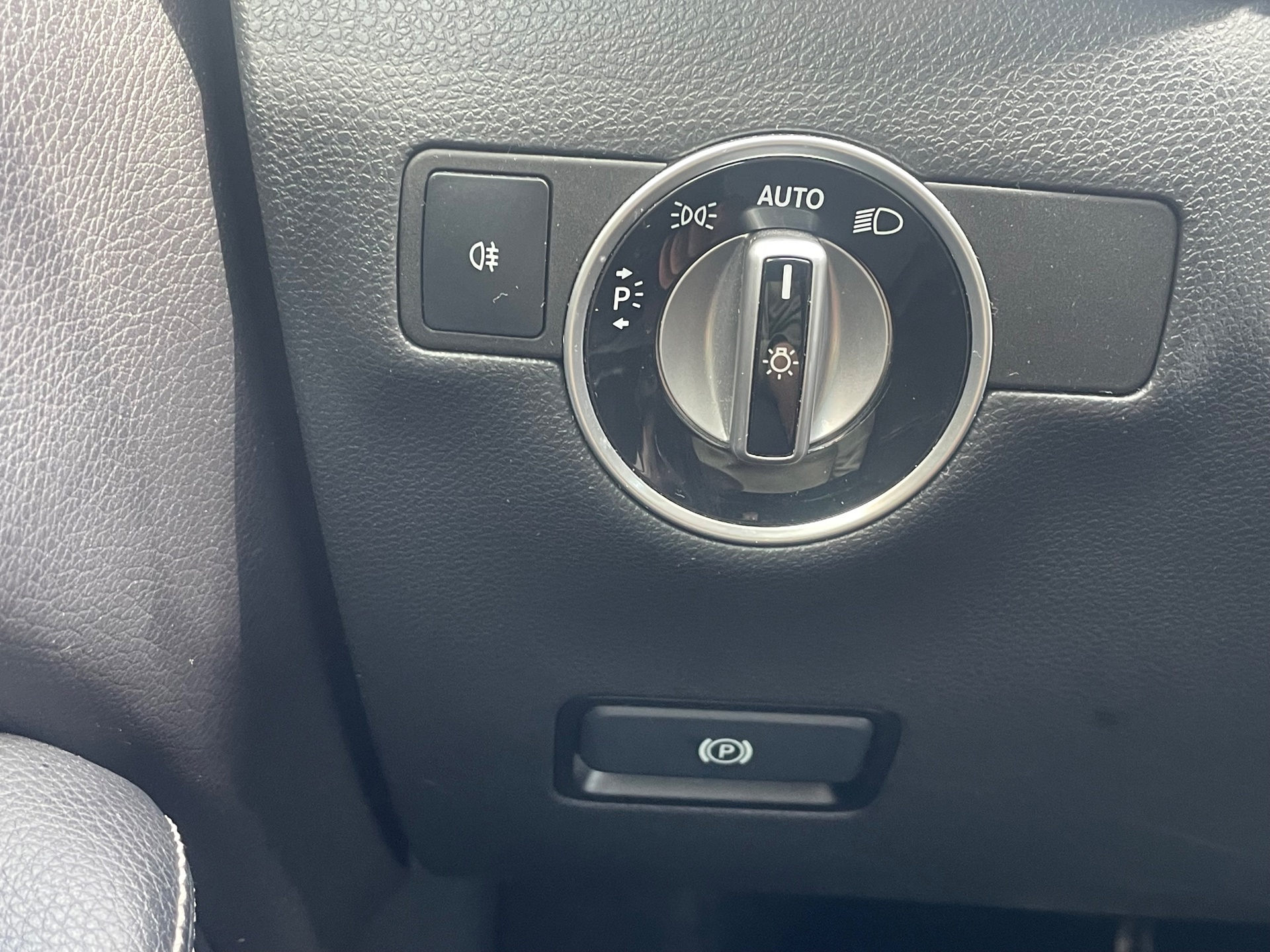 Foto van Mercedes-Benz B 180
