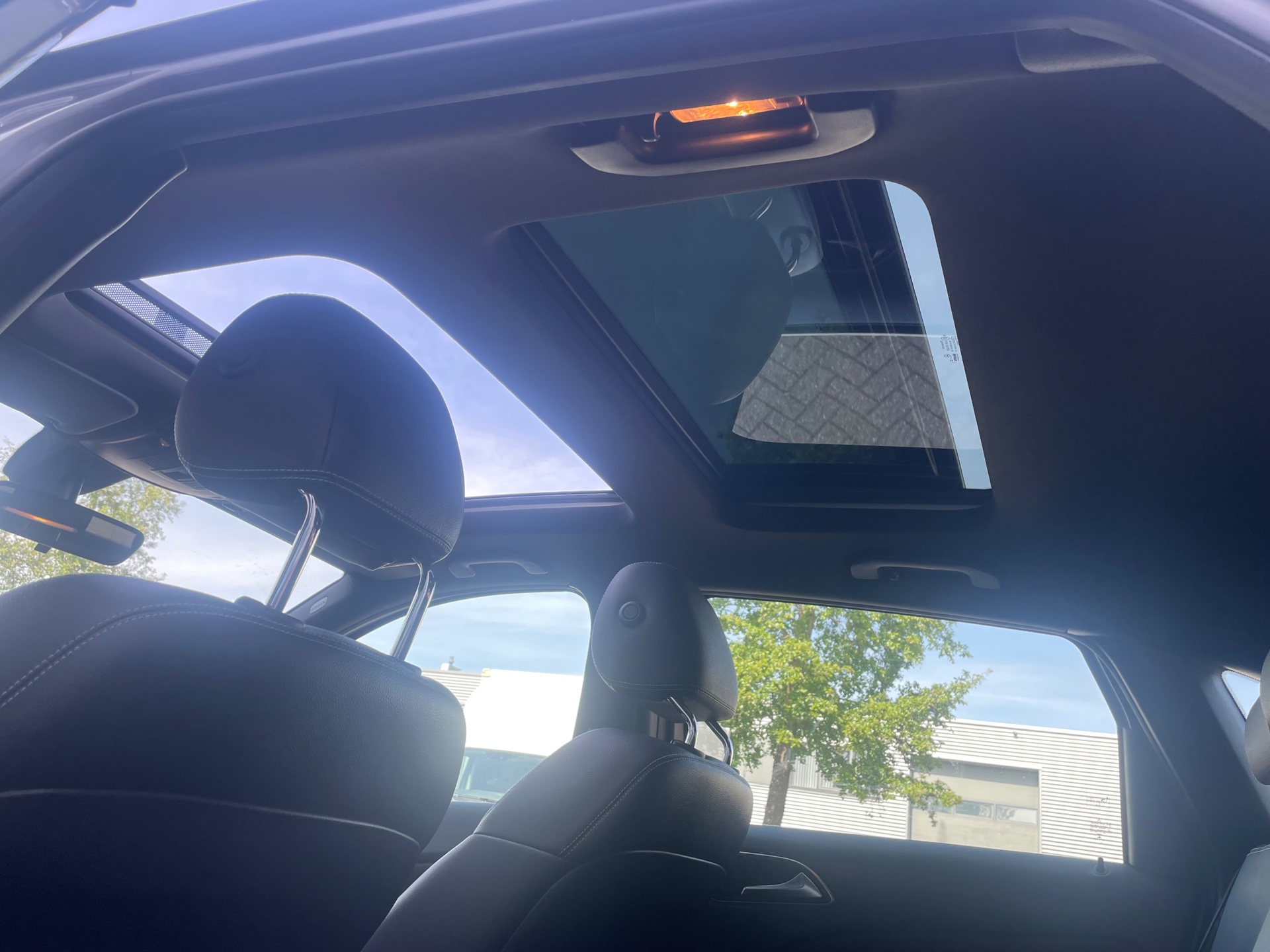 Foto van Mercedes-Benz B 180