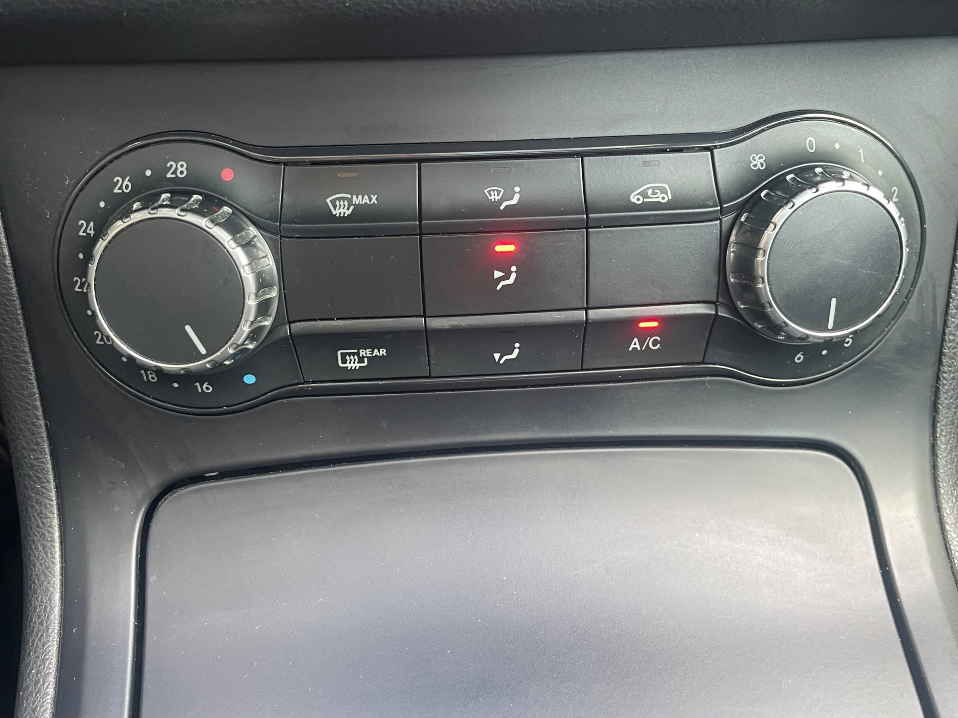 Foto van Mercedes-Benz B 180