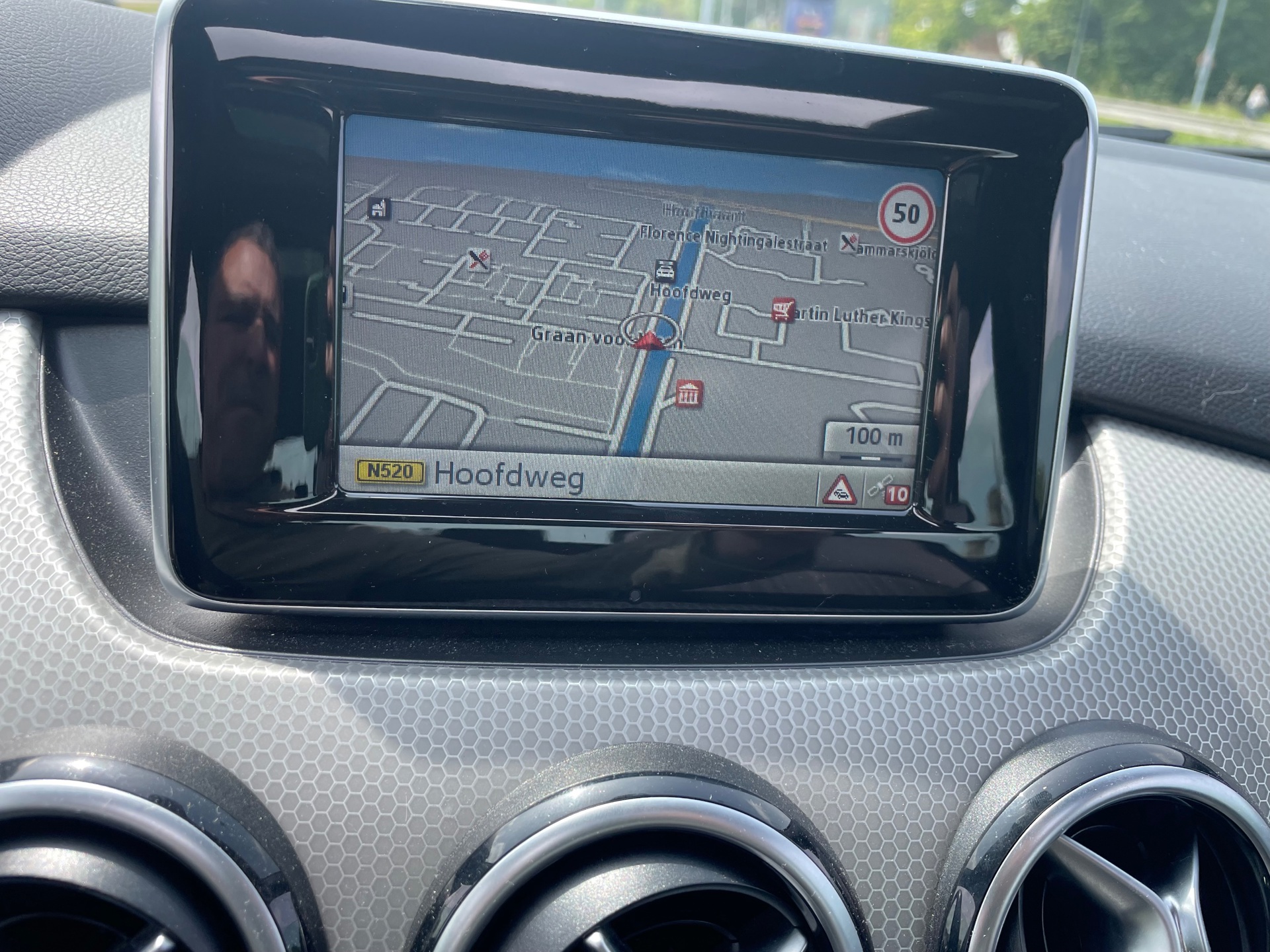Foto van Mercedes-Benz B 180