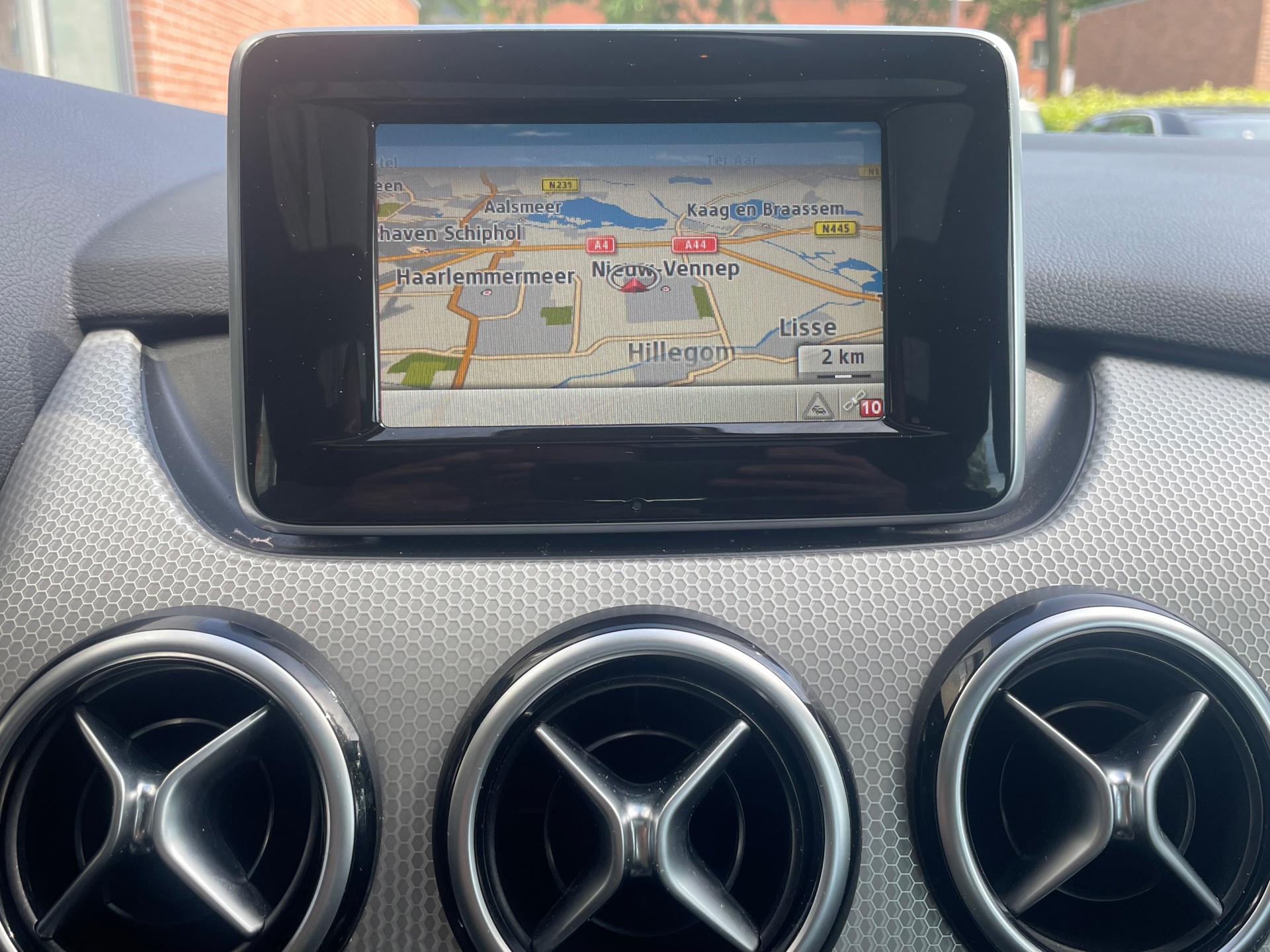 Foto van Mercedes-Benz B 180