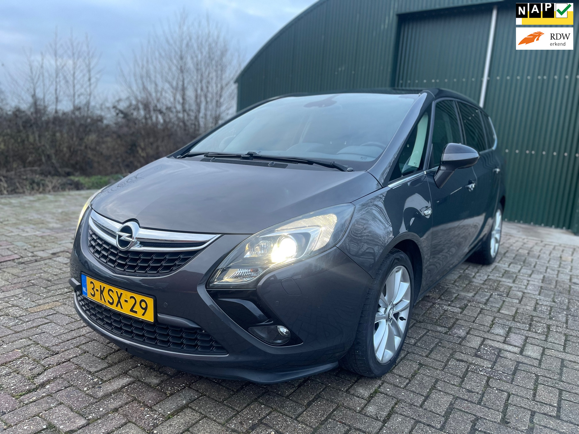 Foto van OPEL ZAFIRA TOURER