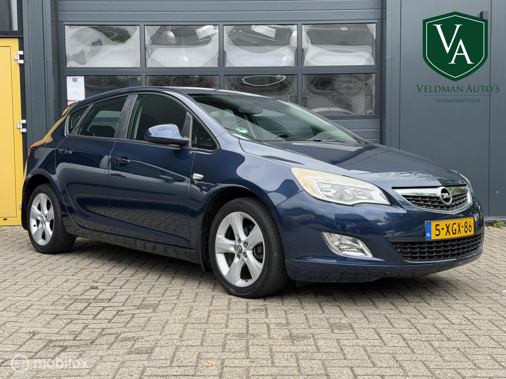 Opel Astra 1.6 Selection | Airco | Cruise | trekhaak 2012 - voorkant