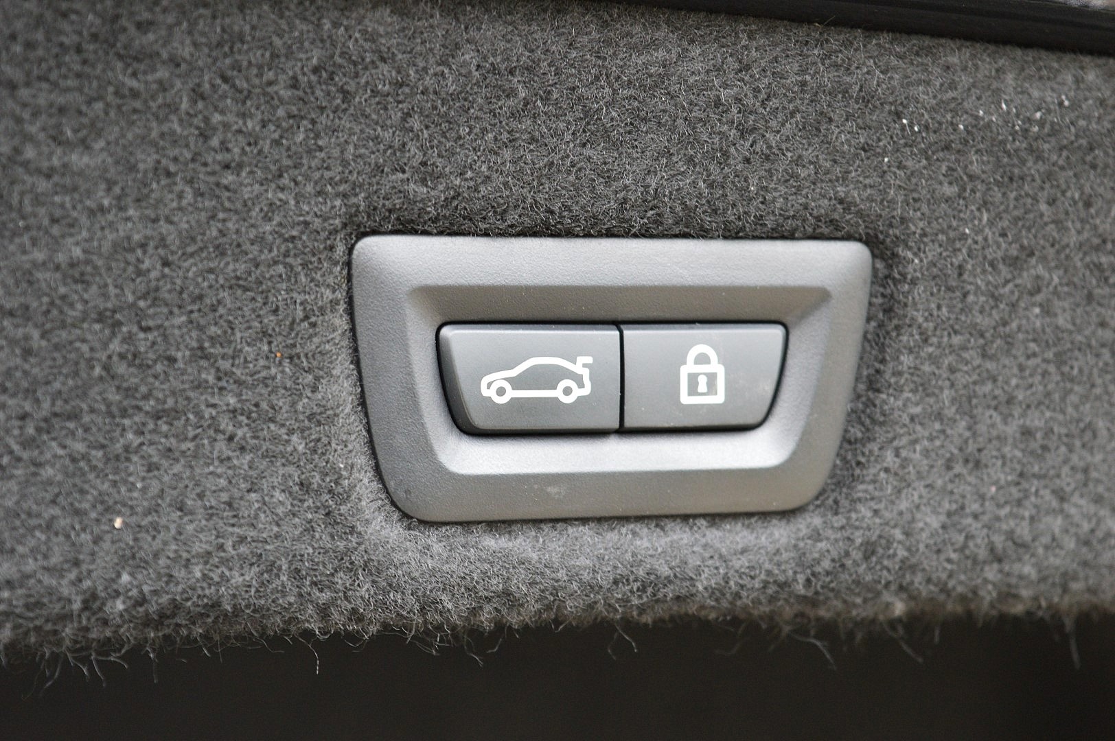 Foto van BMW 745e