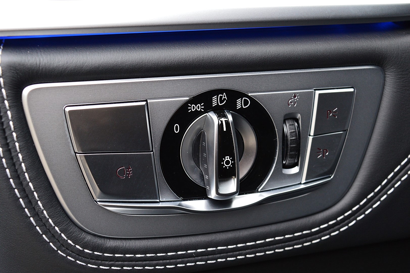Foto van BMW 745e