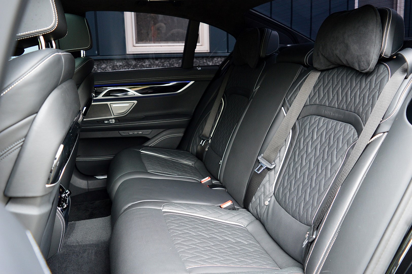 Foto van BMW 745e