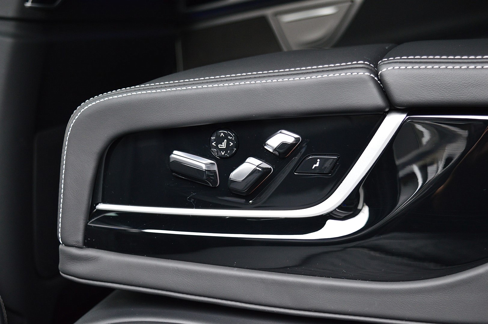 Foto van BMW 745e