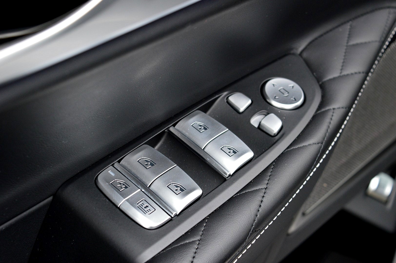 Foto van BMW 745e