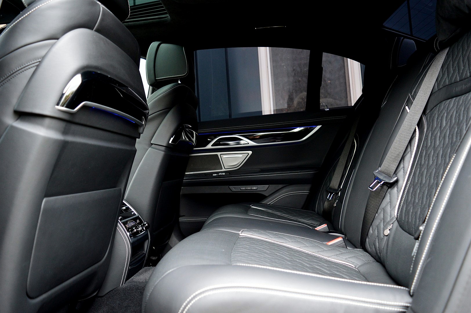 Foto van BMW 745e