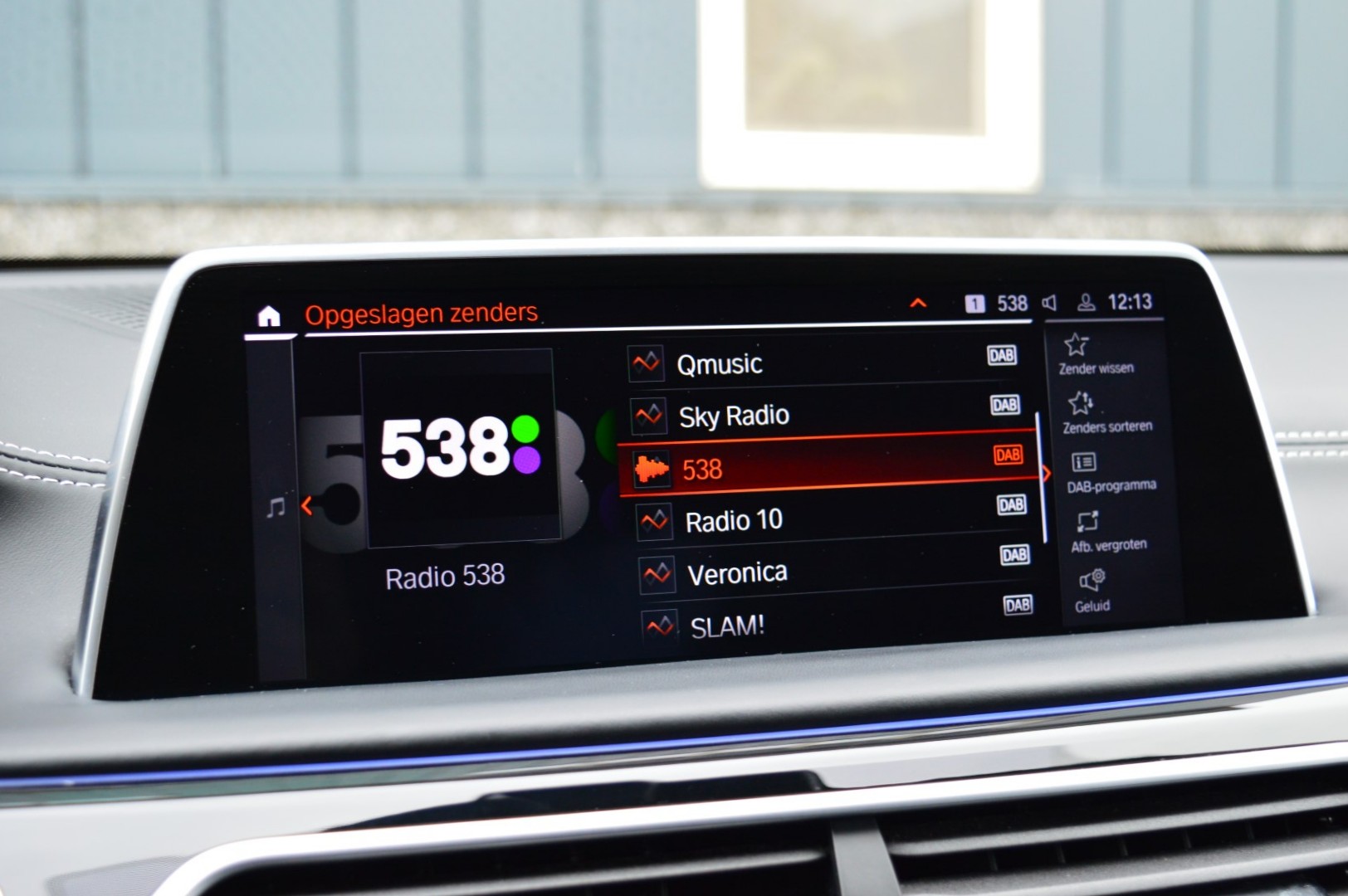 Foto van BMW 745e