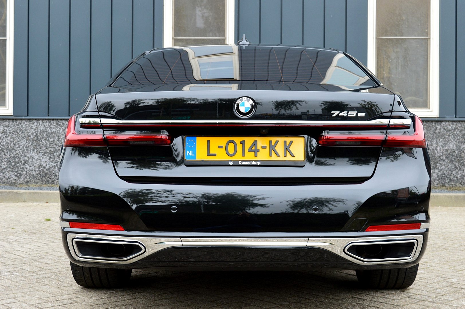 Foto van BMW 745e