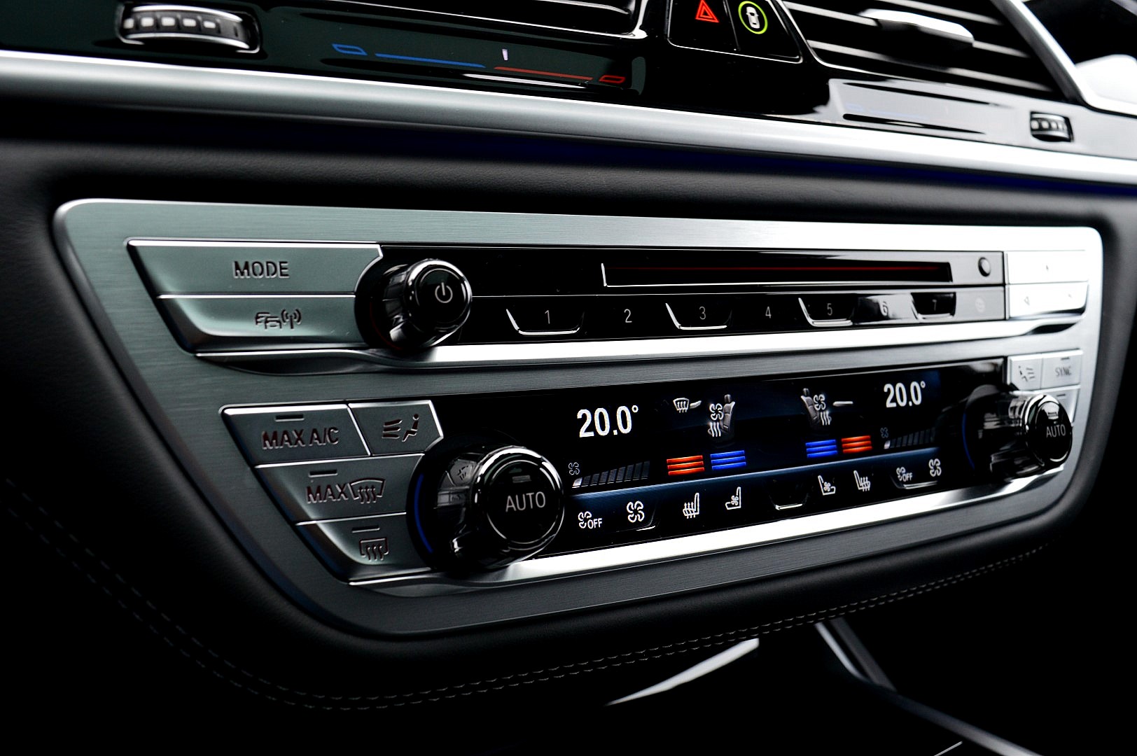 Foto van BMW 745e
