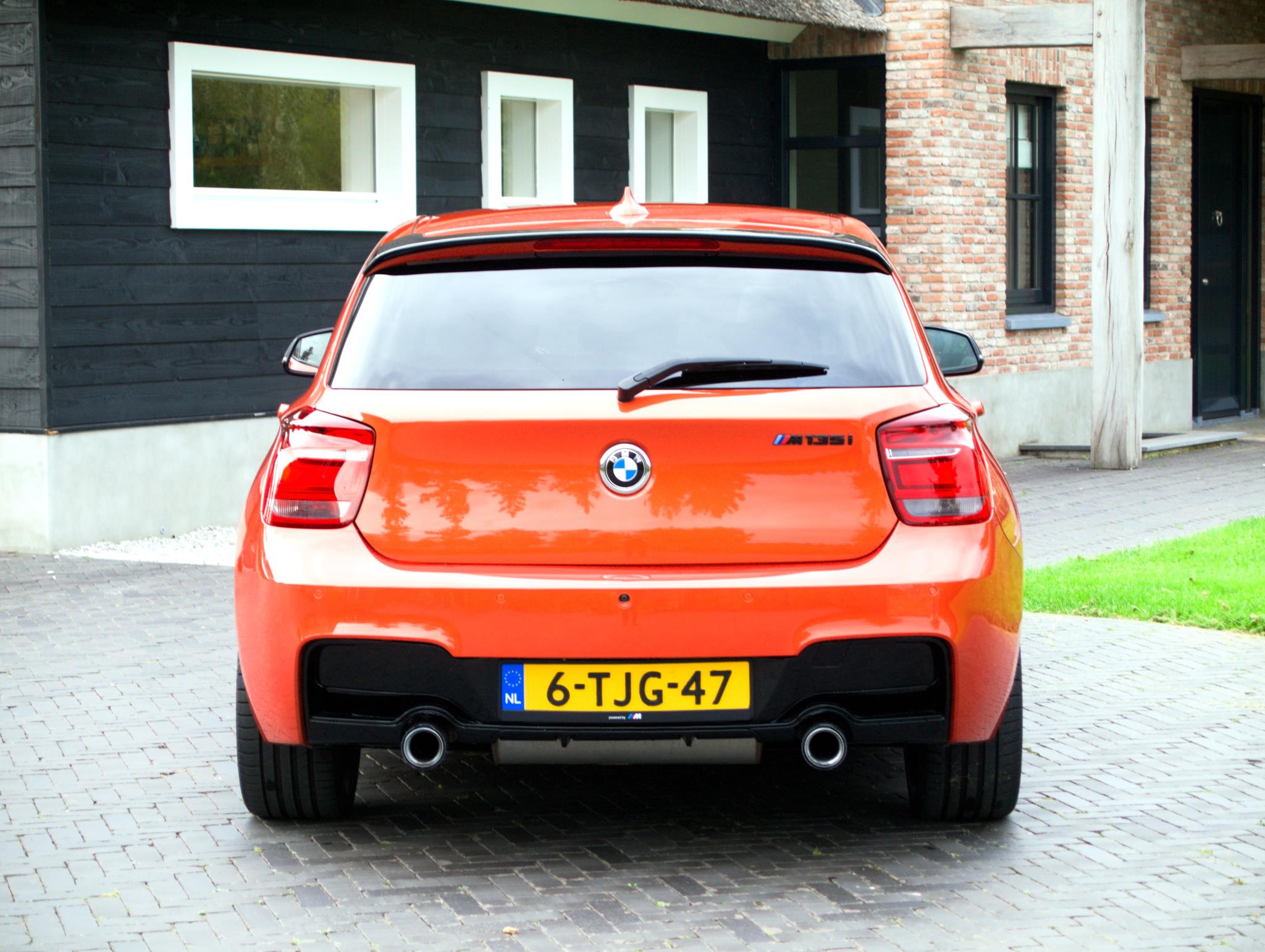 Foto van BMW M135i xDrive