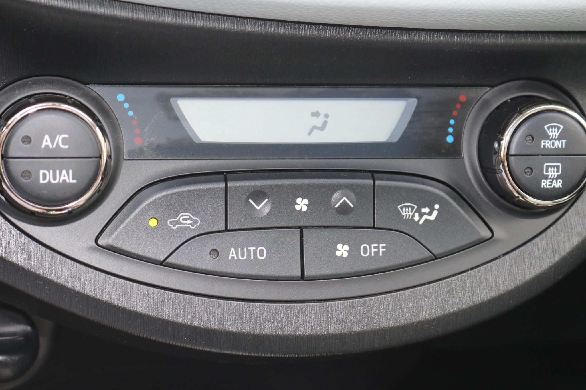 Foto van Toyota Toyota Yaris Hybrid