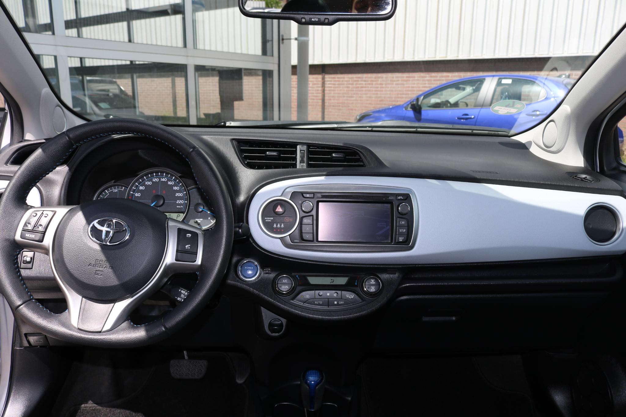 Foto van Toyota Toyota Yaris Hybrid