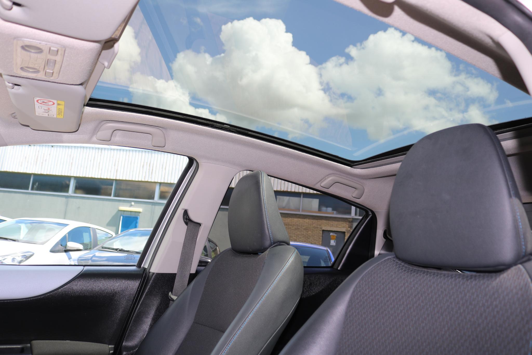 Foto van Toyota Toyota Yaris Hybrid