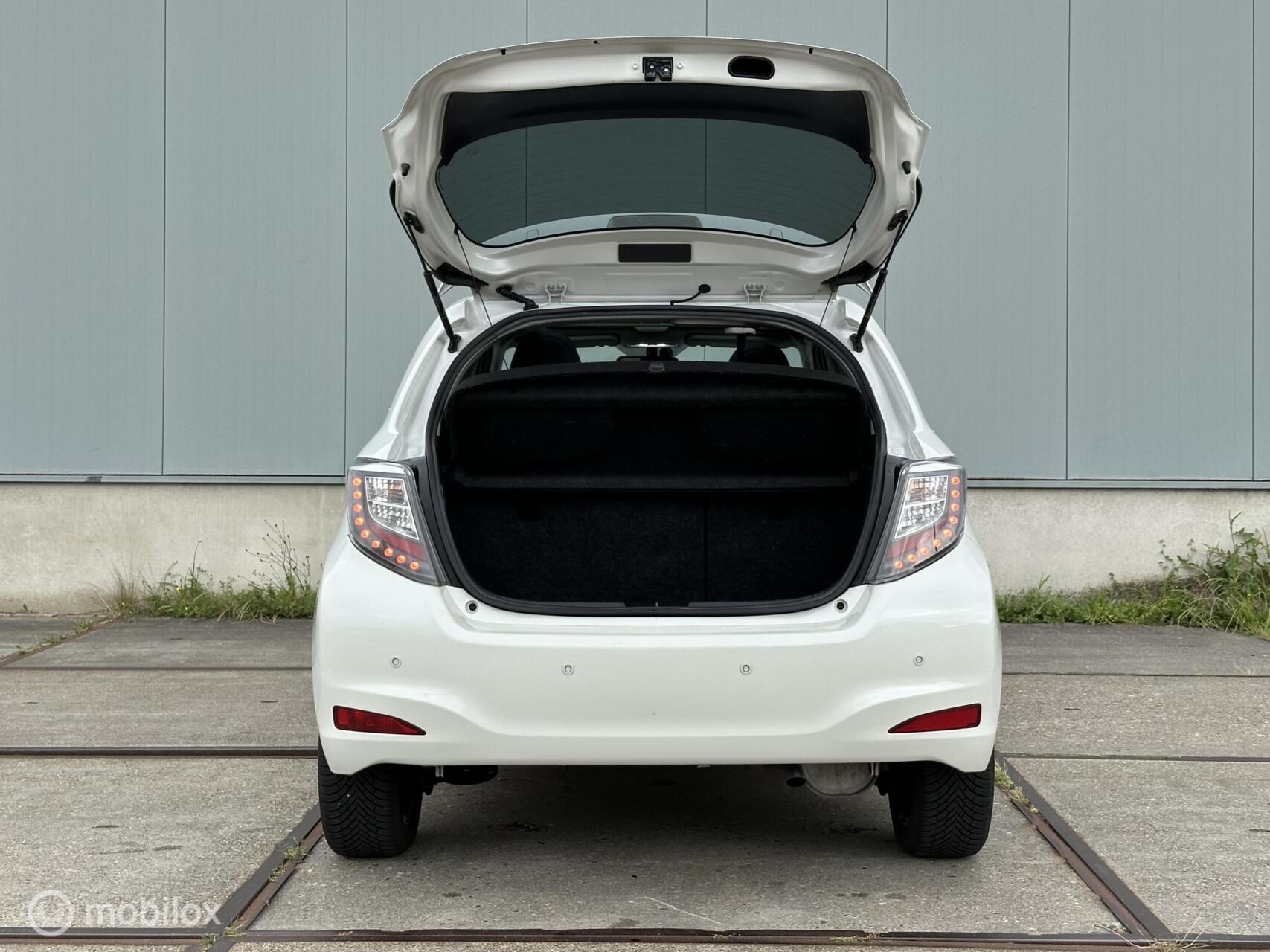 Foto van Toyota Toyota Yaris Hybrid