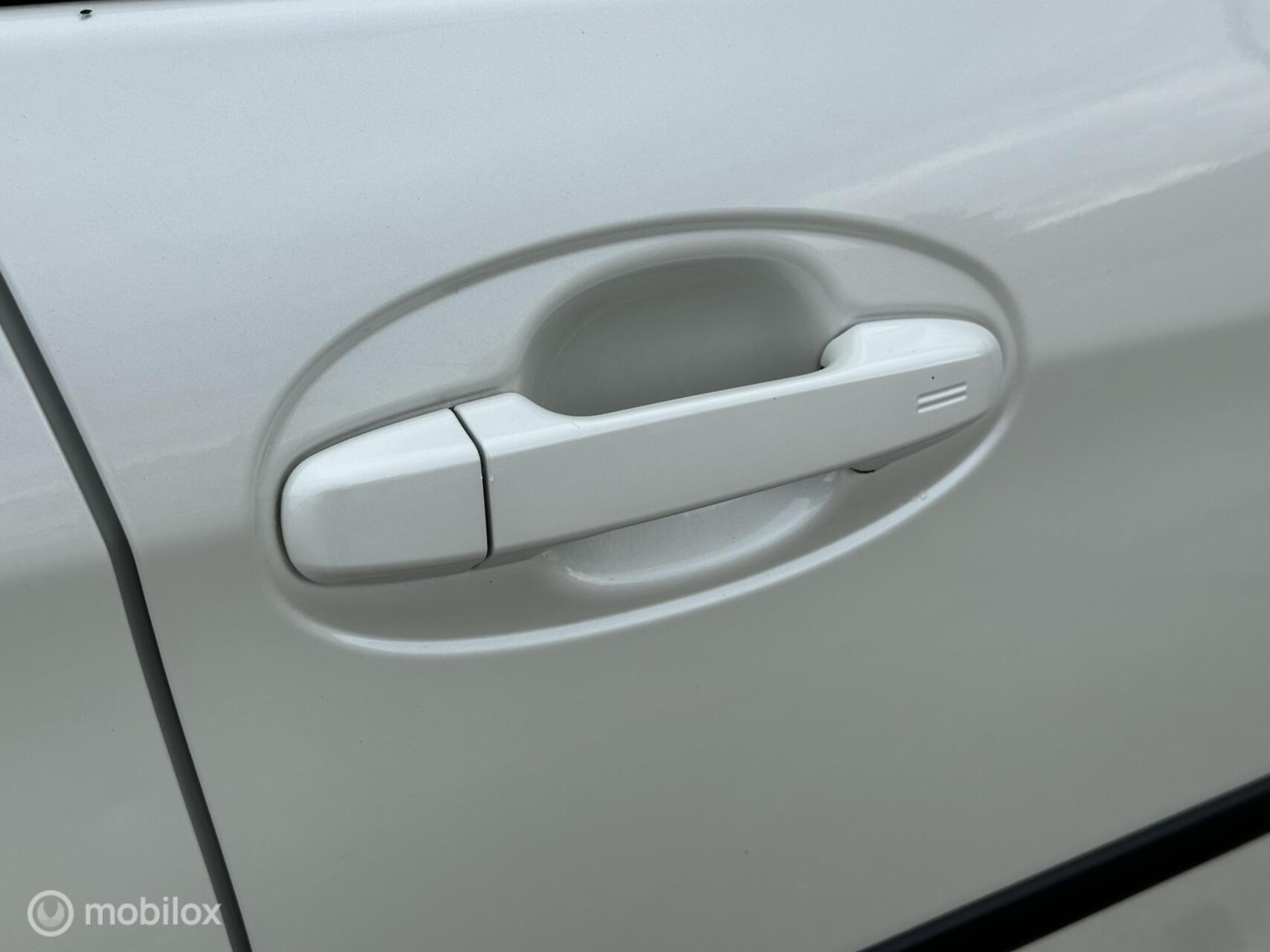 Foto van Toyota Toyota Yaris Hybrid