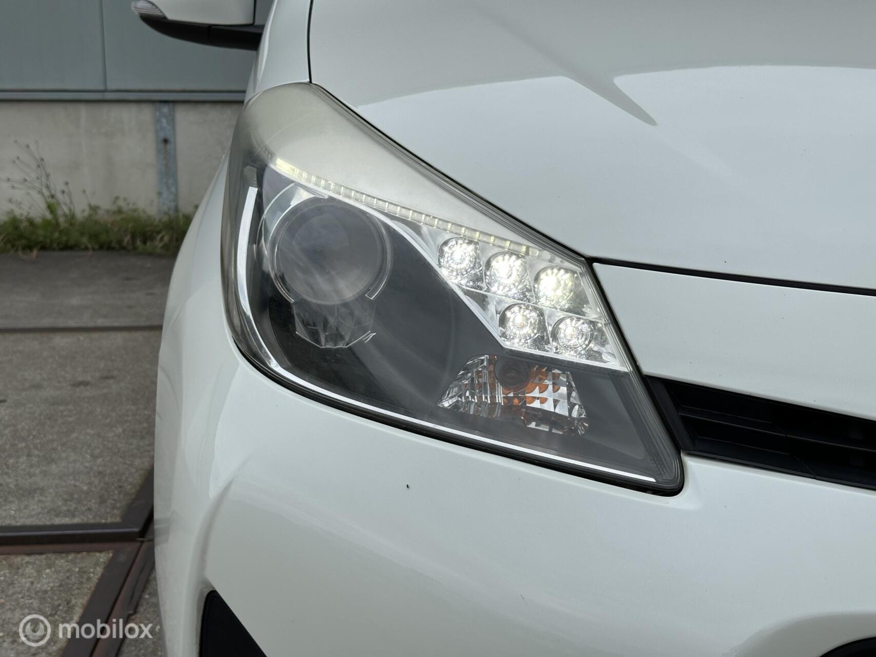 Foto van Toyota Toyota Yaris Hybrid