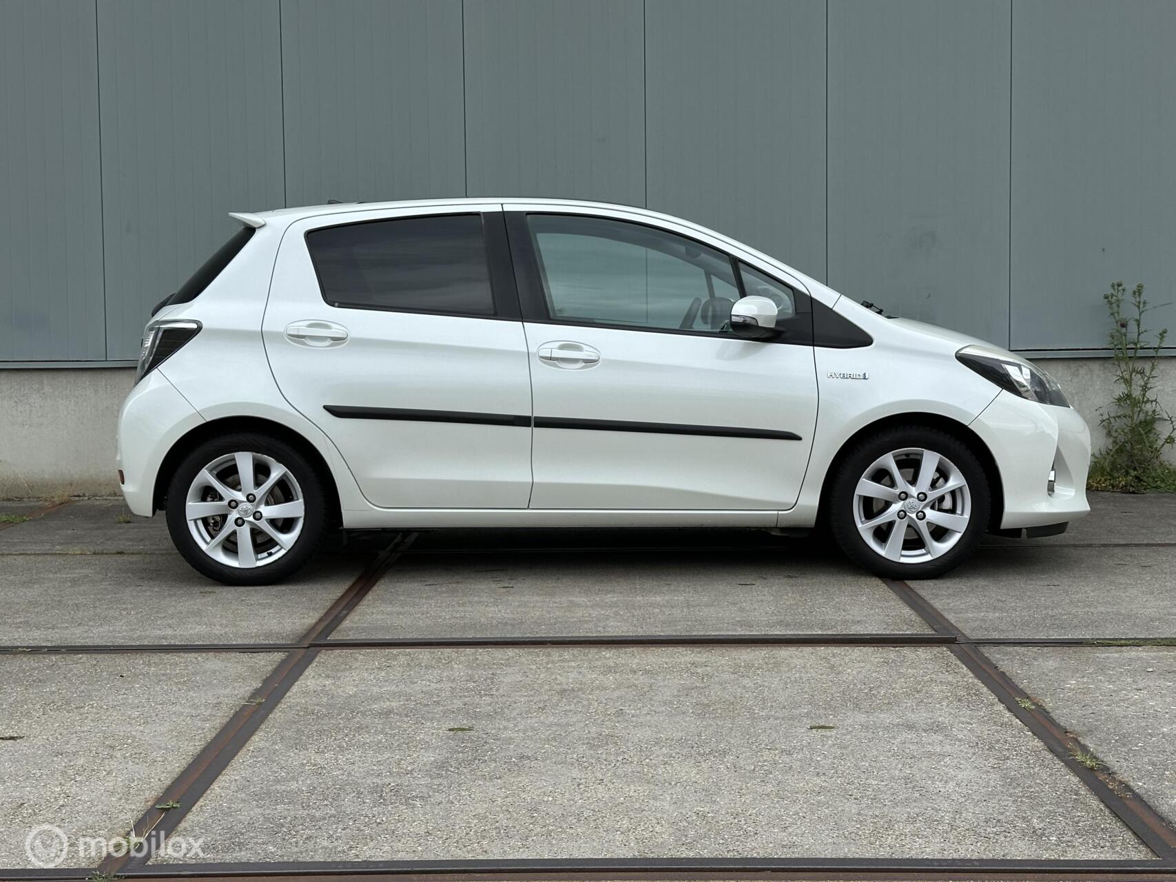 Foto van Toyota Toyota Yaris Hybrid