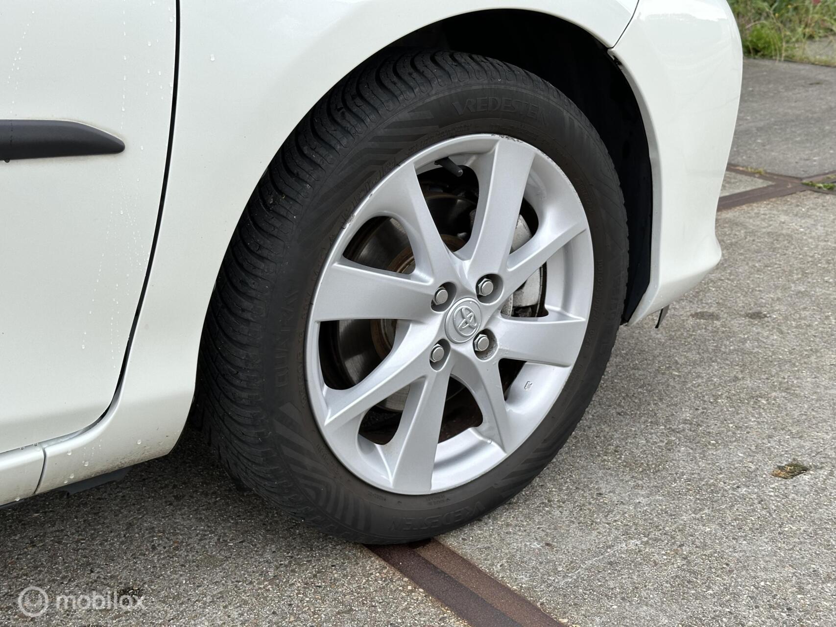 Foto van Toyota Toyota Yaris Hybrid