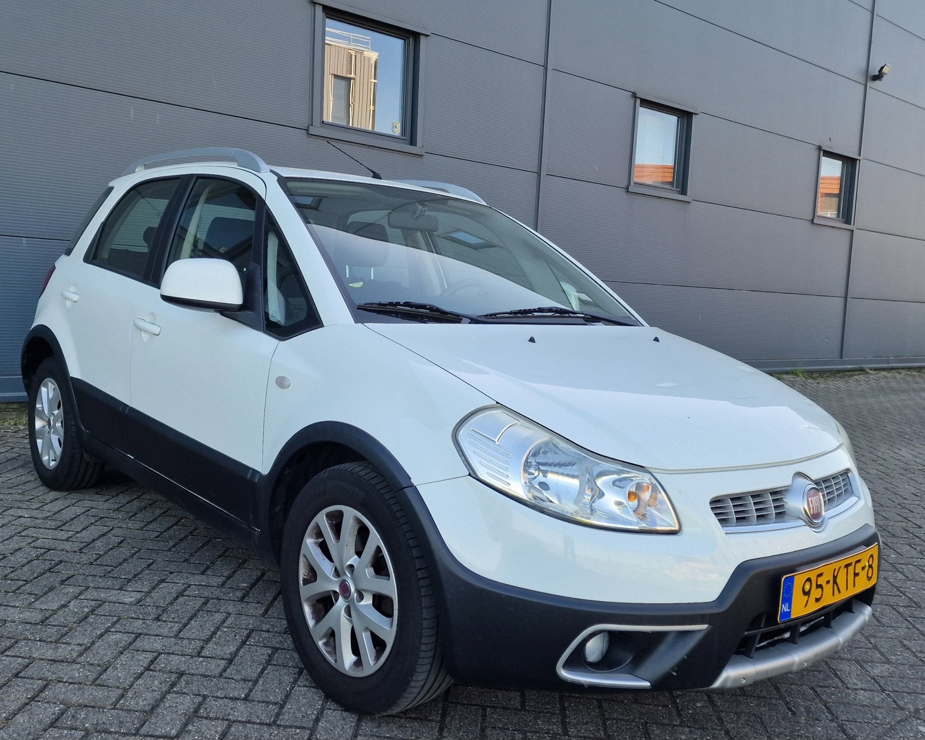 Foto van Fiat Fiat Sedici