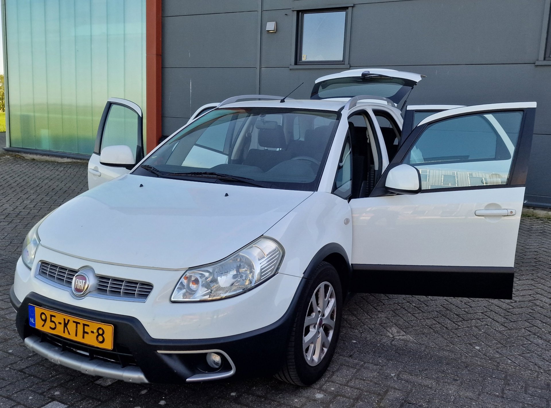 Foto van Fiat Fiat Sedici