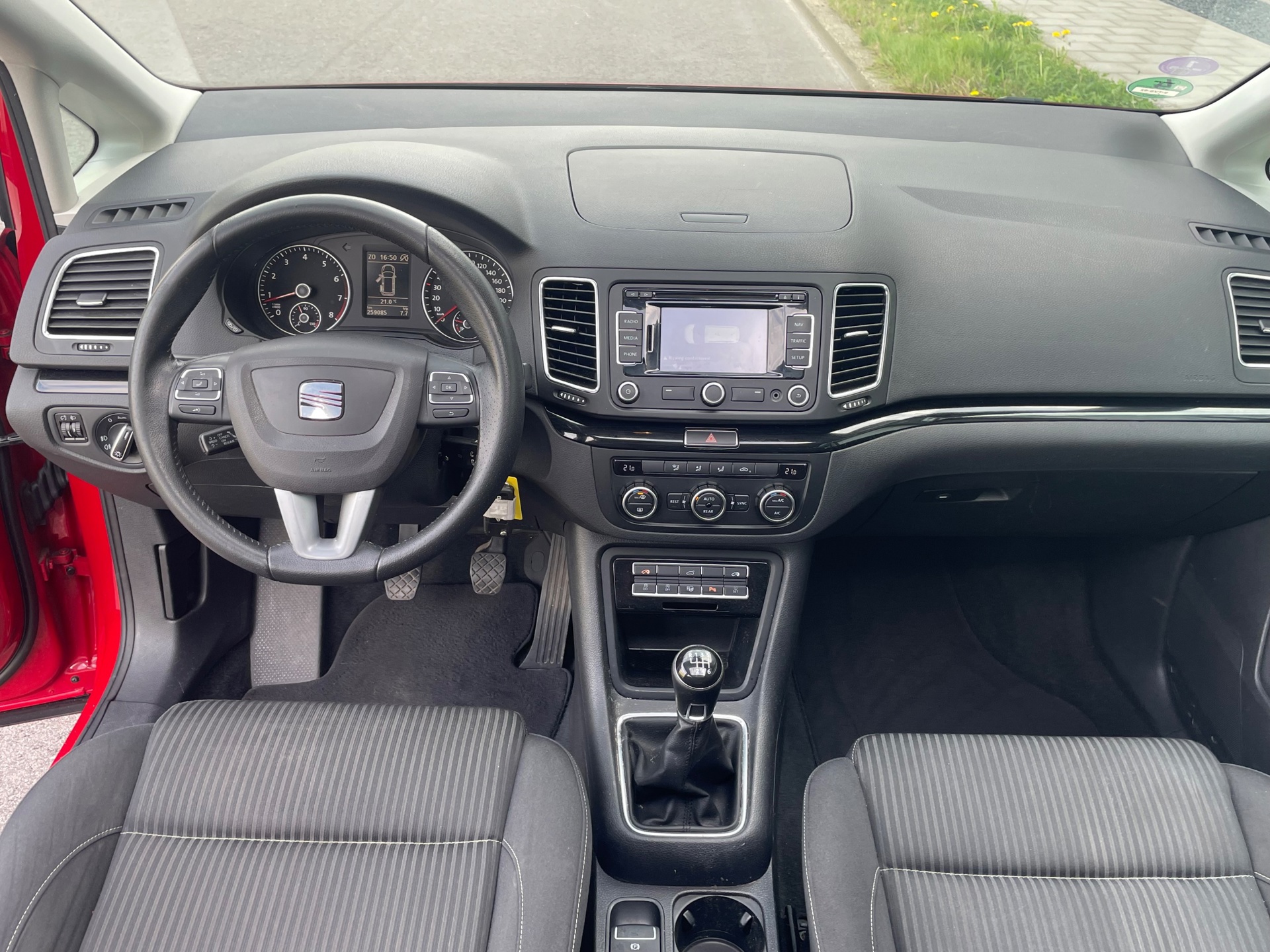 Foto van Seat Alhambra