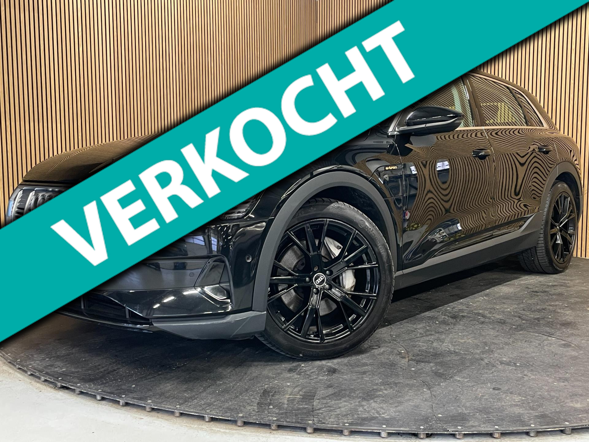 Audi E-tron 55 Quattro Edition 95 kWh|88% SOH|GROTE ACCU|BLACK EDITION|LEDER|CLIMATE+CRUISE|NAVIGATIE|NL-AUTO|NAP|INCL BTW|1e EIG| 2020 - voorkant