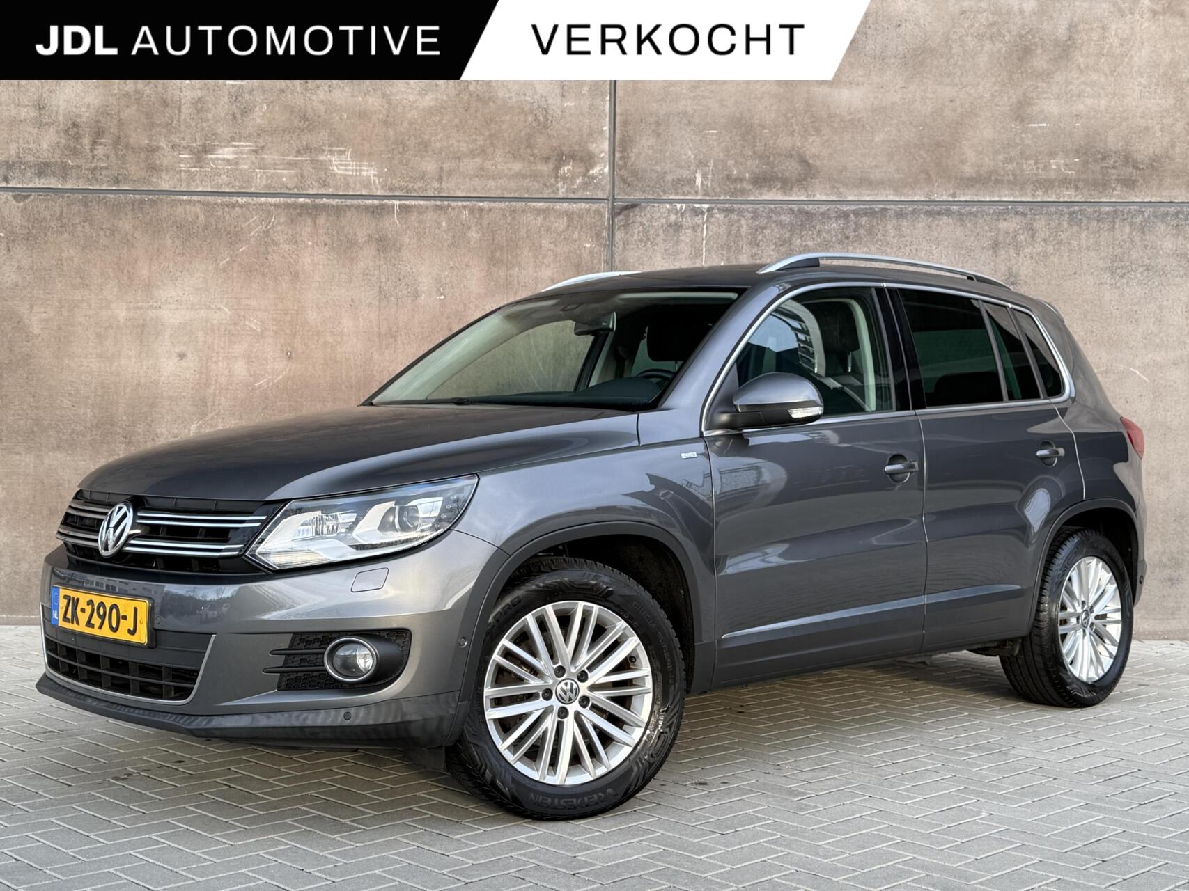 Volkswagen Tiguan 1.4 TSI Sport&Style Trekhaak | navigatie | Climate control | Xenon | Cruise Control | 2015 - voorkant
