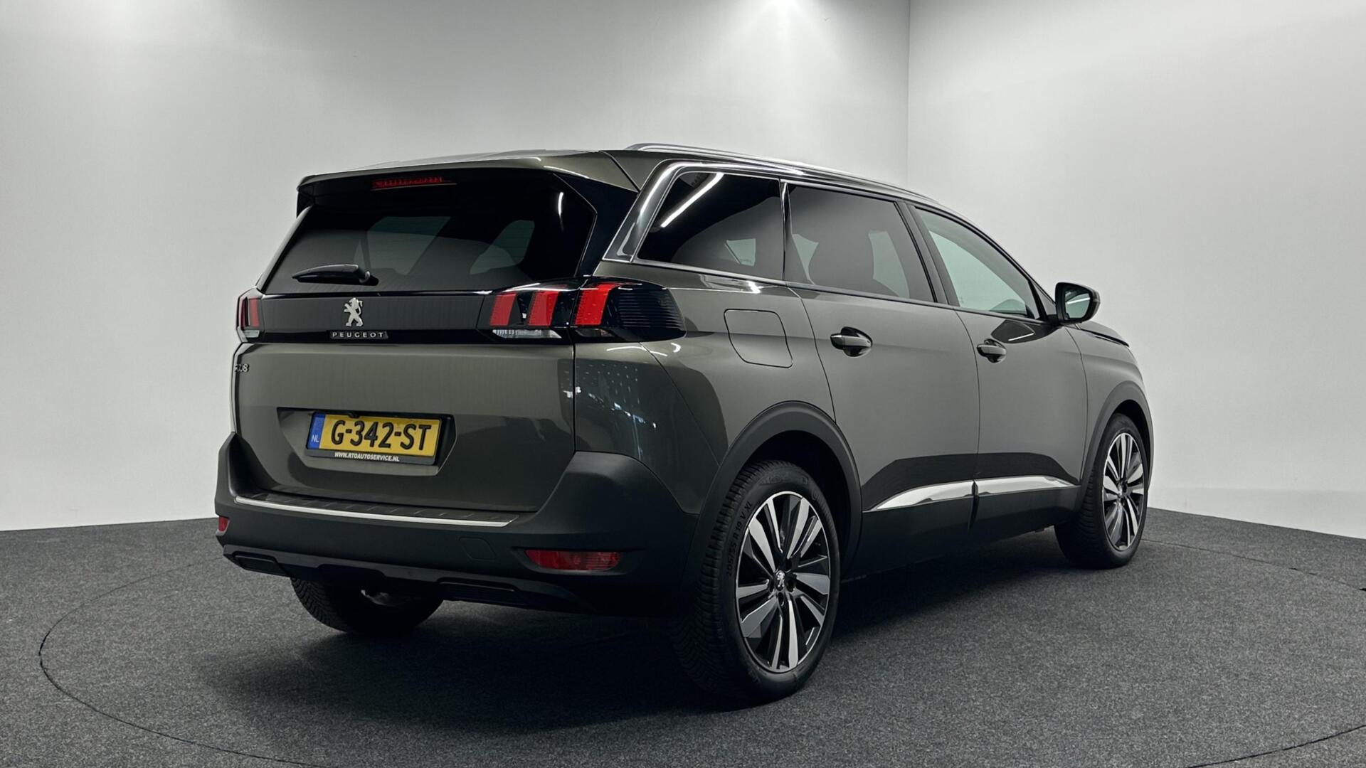 Foto van Peugeot 5008