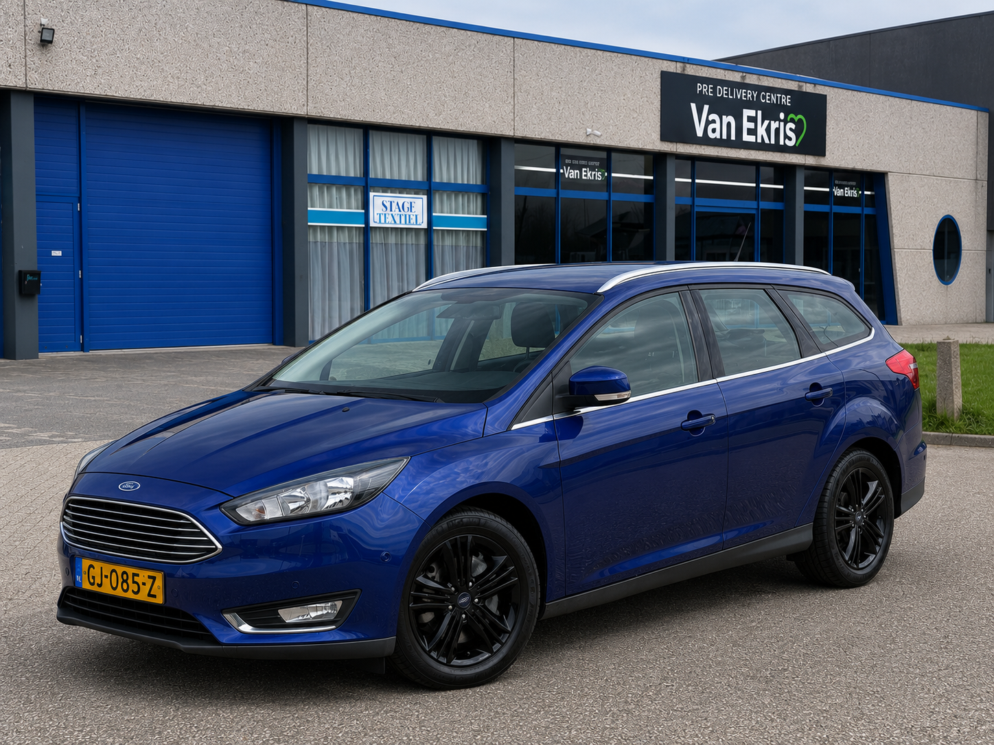 Ford Focus 1.0 Titanium Edition 6-BAK Keyless Airco 2015 - voorkant