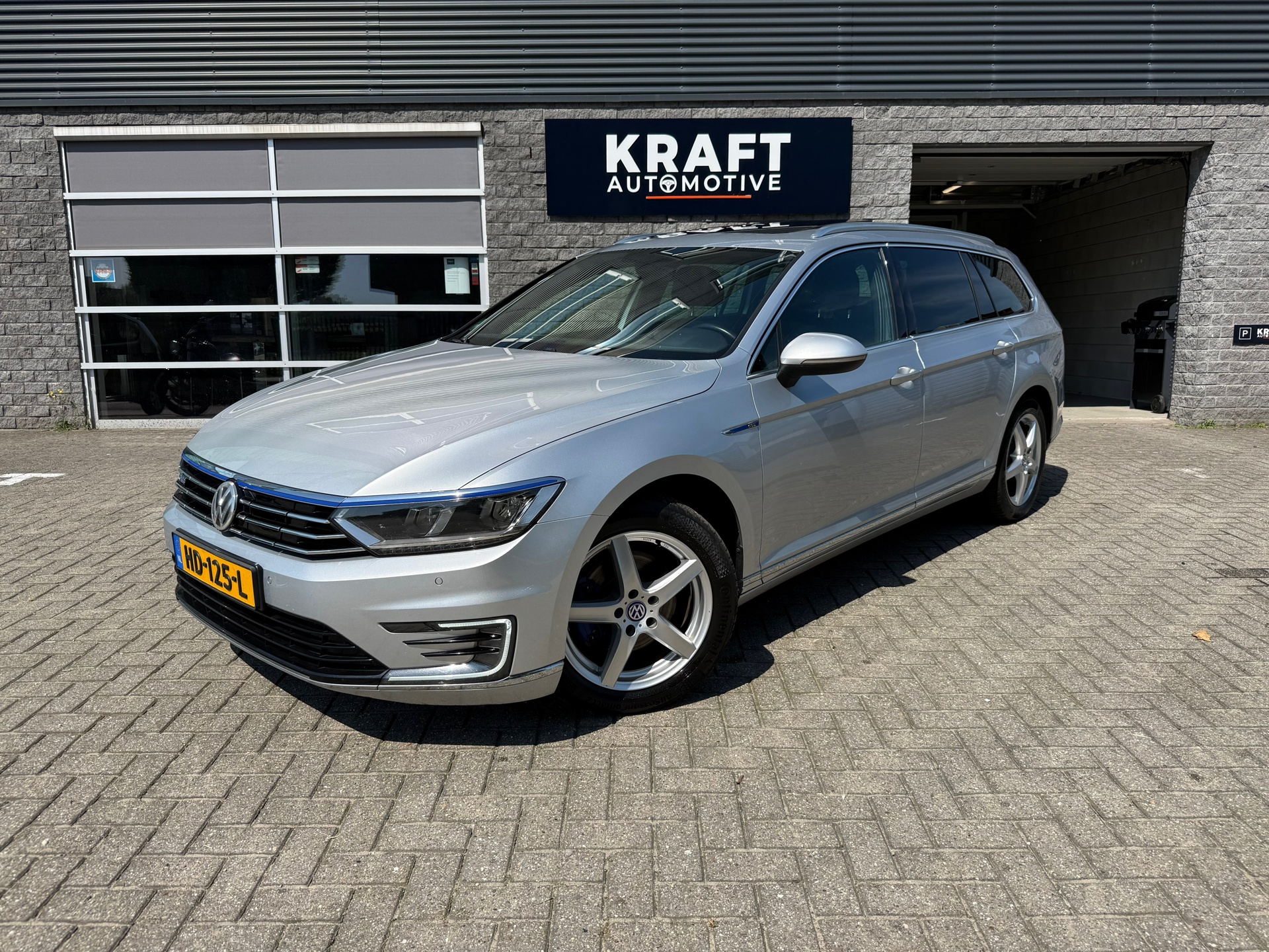 Volkswagen Passat 1.4 TSI GTE Highline | NAP | PANO | Apple carplay | LEDER | Camera | ACC | Ergoactive | Clima | 2015 - voorkant