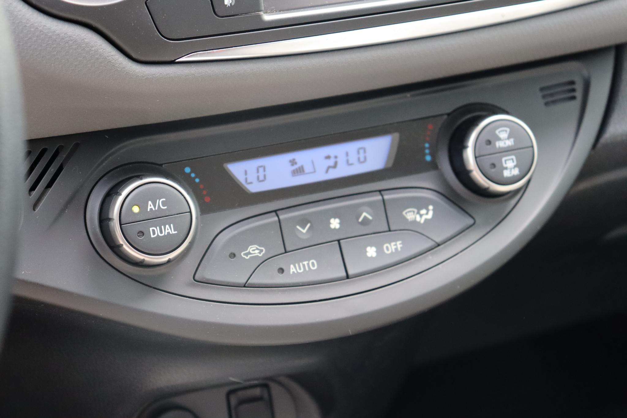 Foto van Toyota Toyota Yaris Hybrid