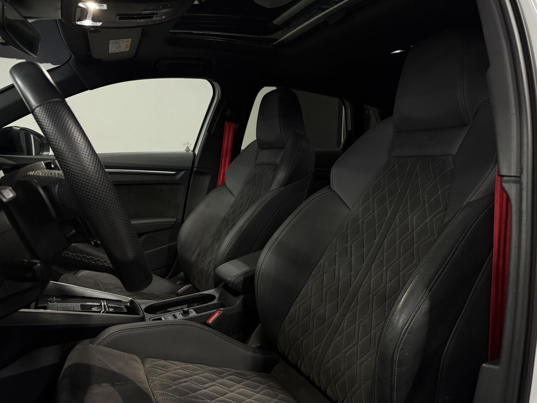 Foto van Audi S3 Sportback