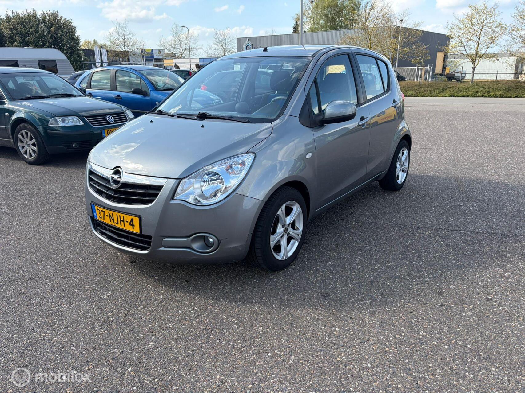 Foto van Opel Agila