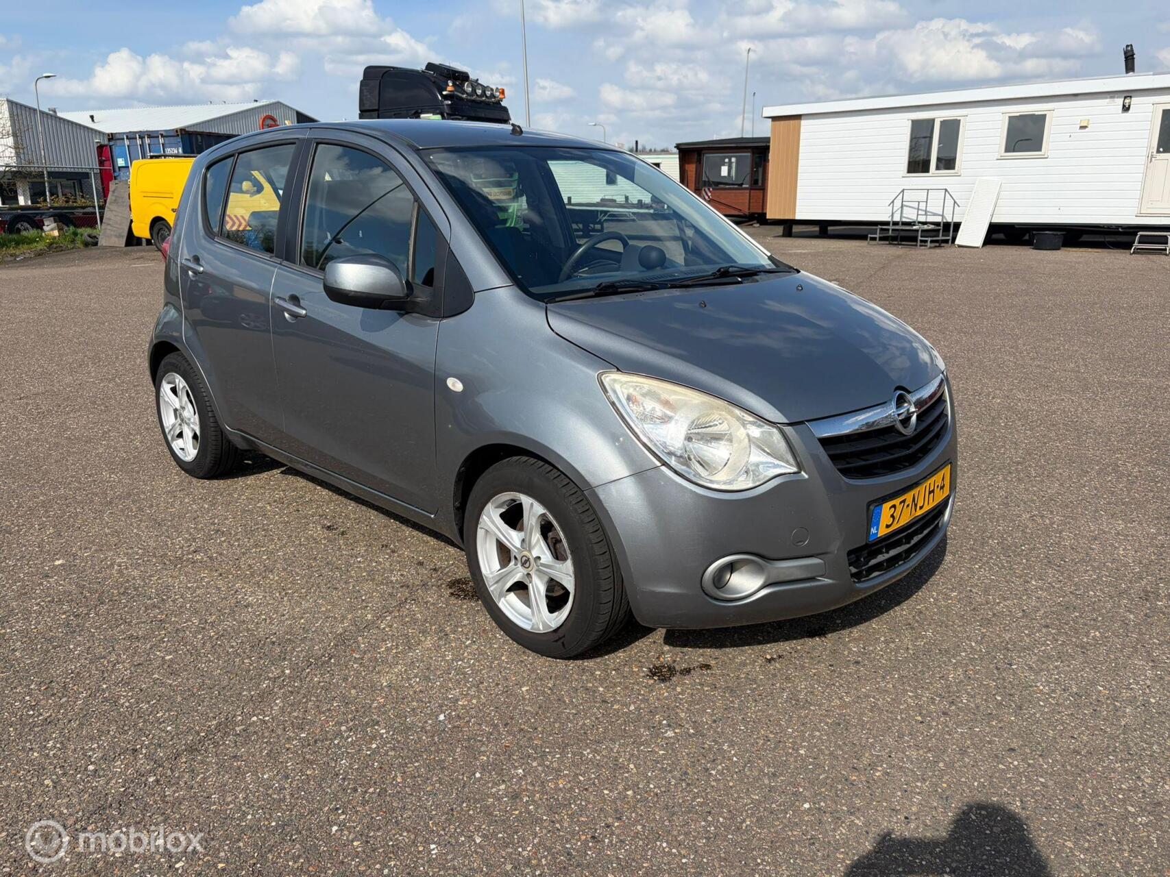 Opel Agila 1.0 Edition LPG 2010 - voorkant