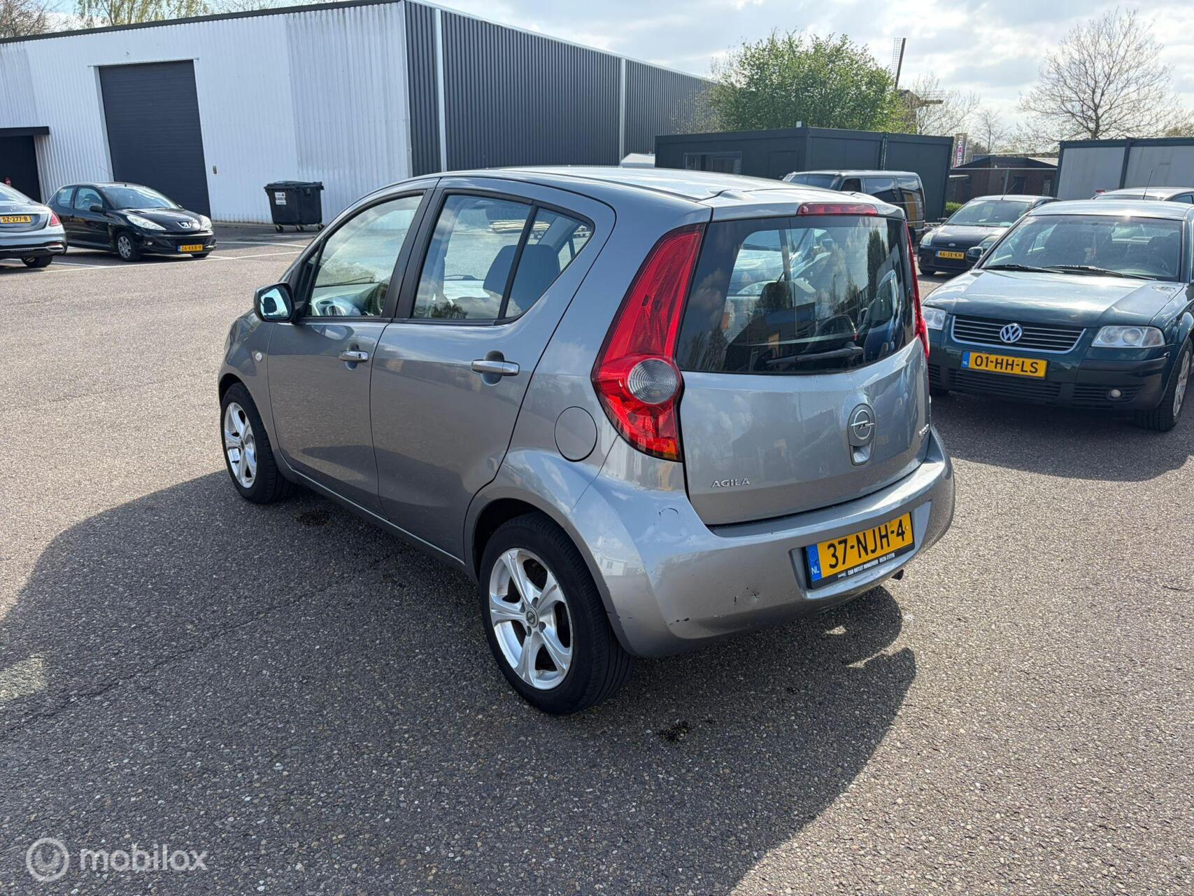Foto van Opel Agila