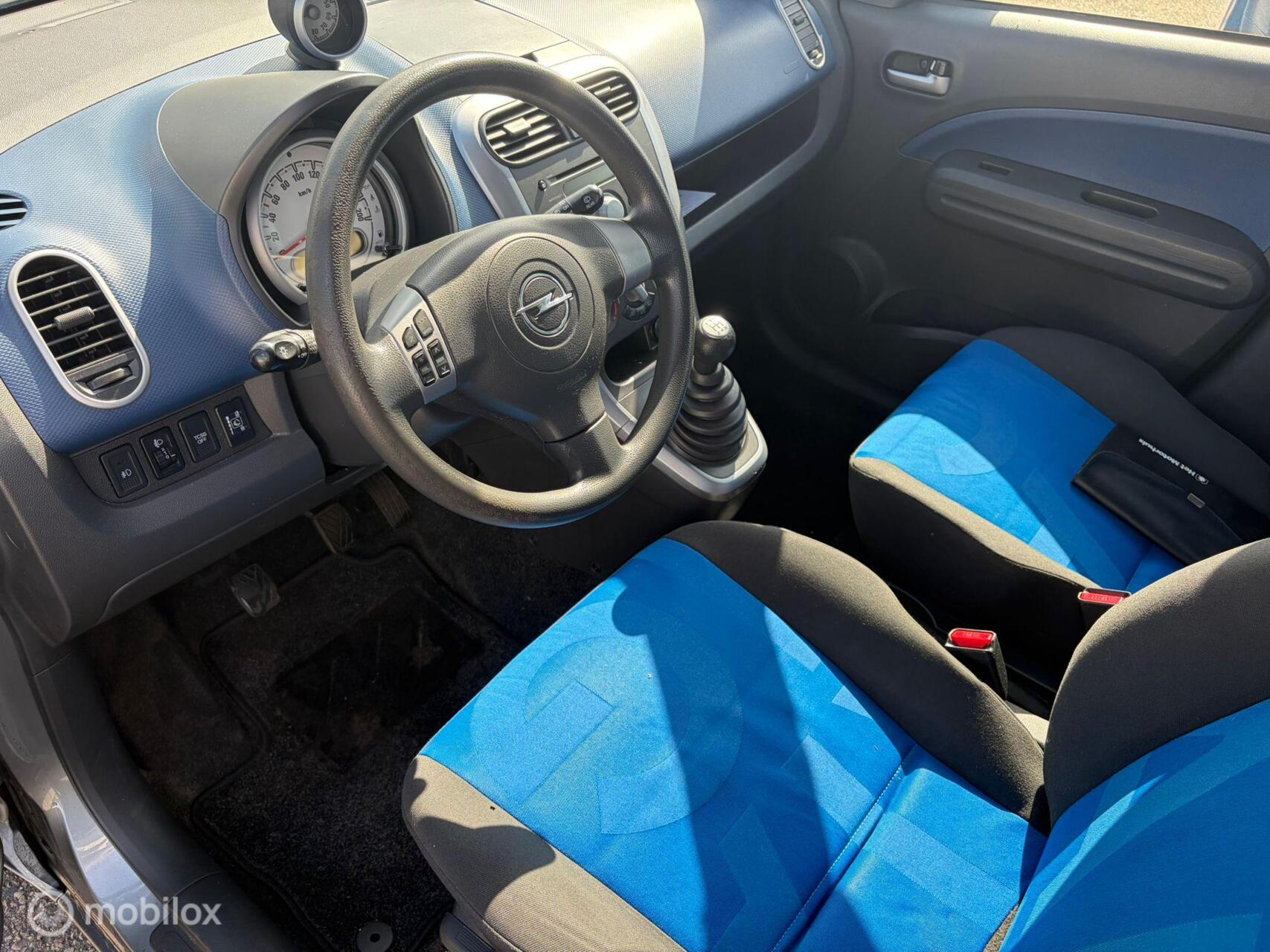 Foto van Opel Agila